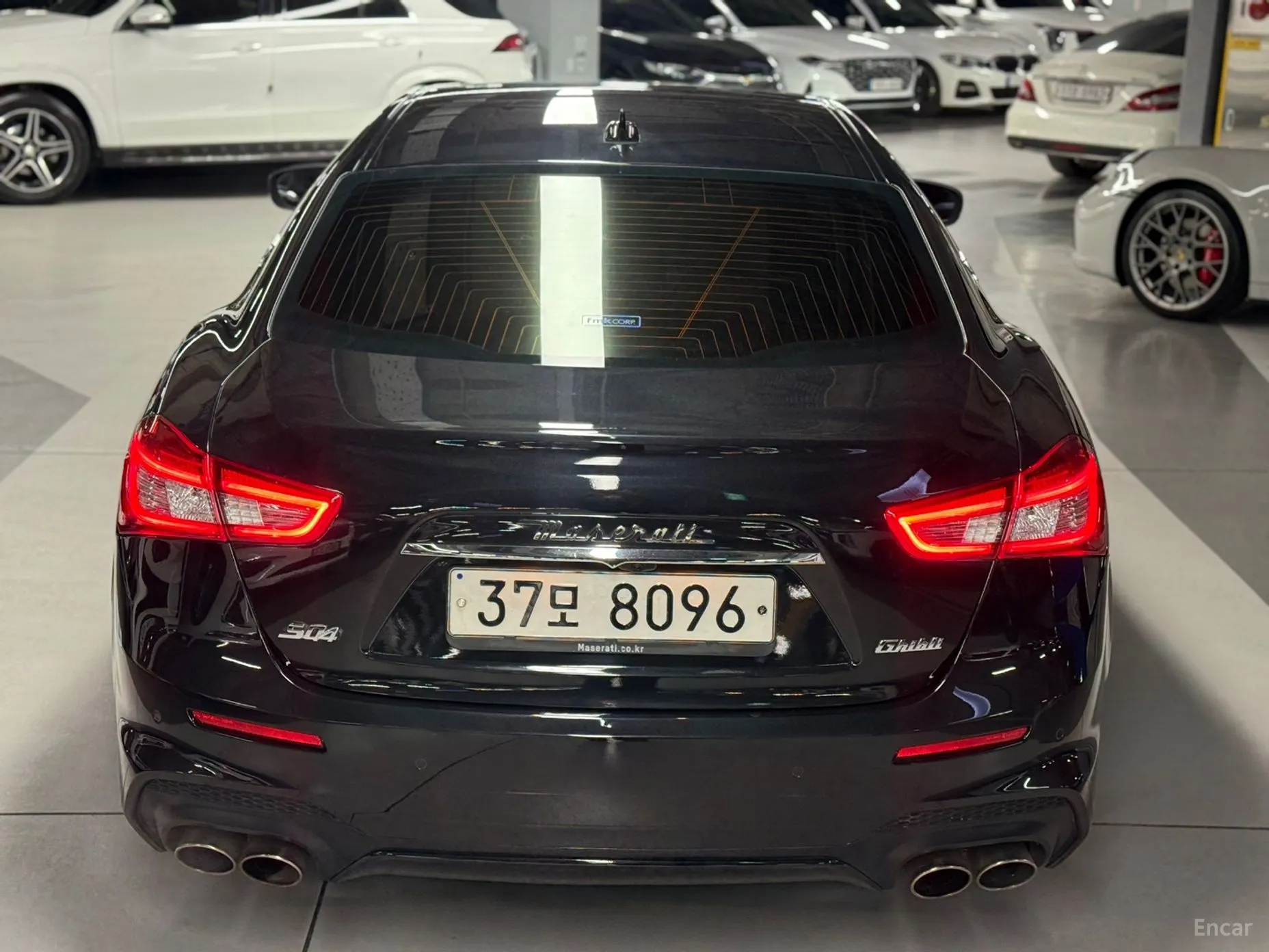 Maserati Ghibli превью 6