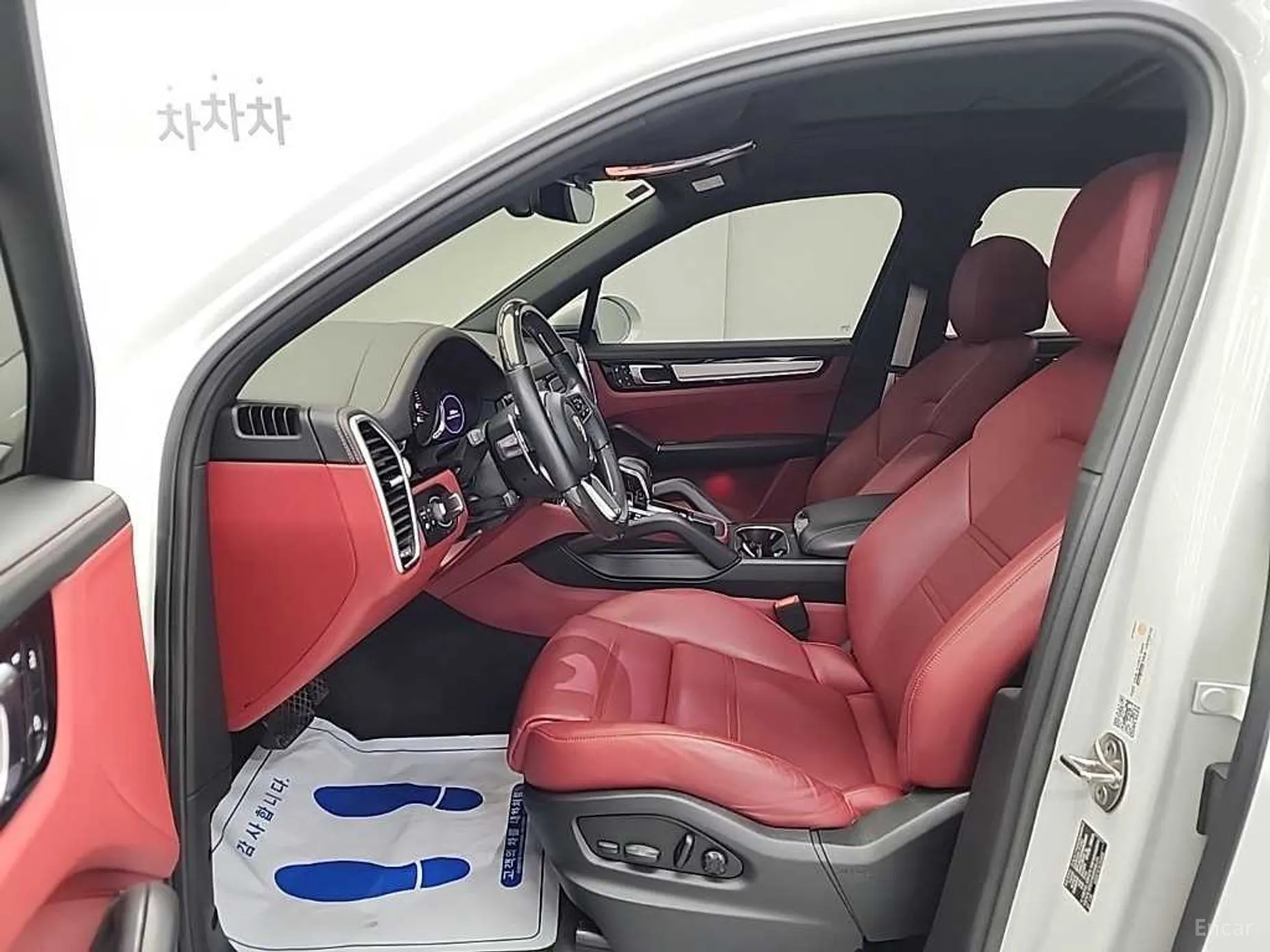 Porsche Cayenne (PO536) превью 11