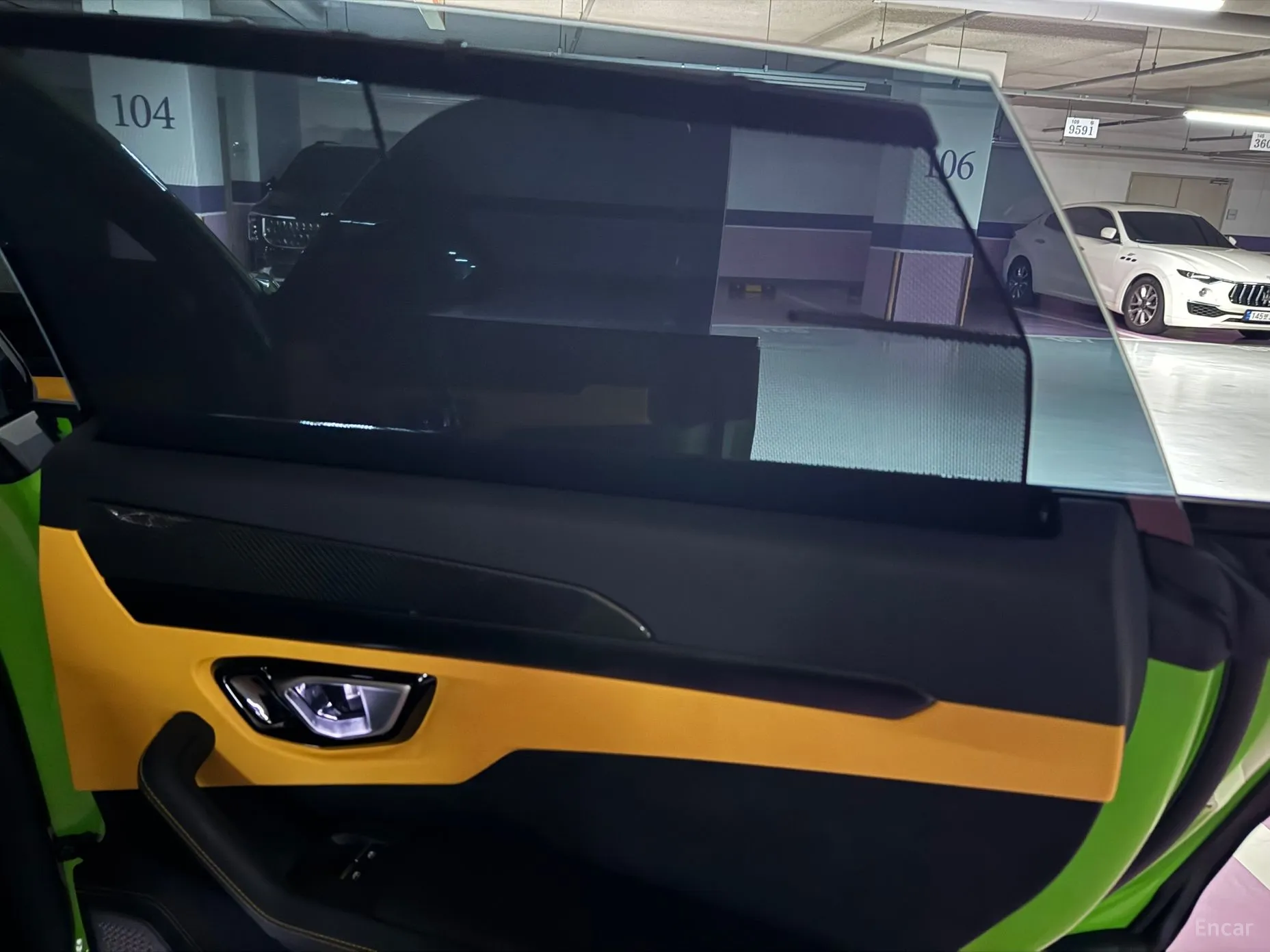 Lamborghini Urus превью 6