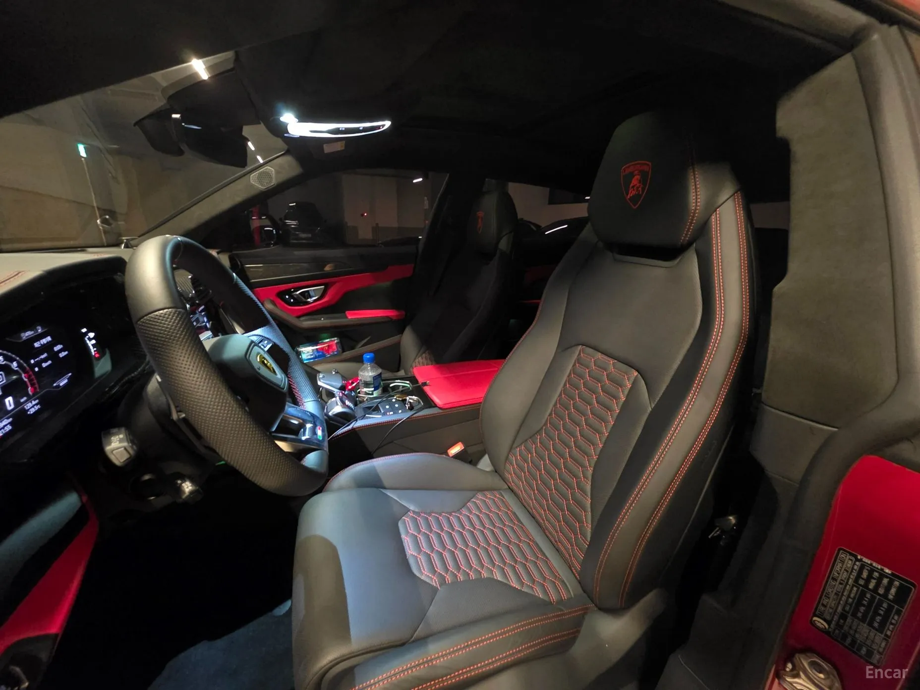 Lamborghini Urus превью 5