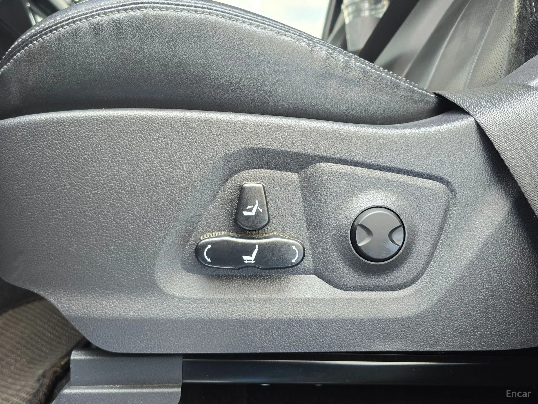 KG Mobility (SsangYong) Rexton Sports превью 10