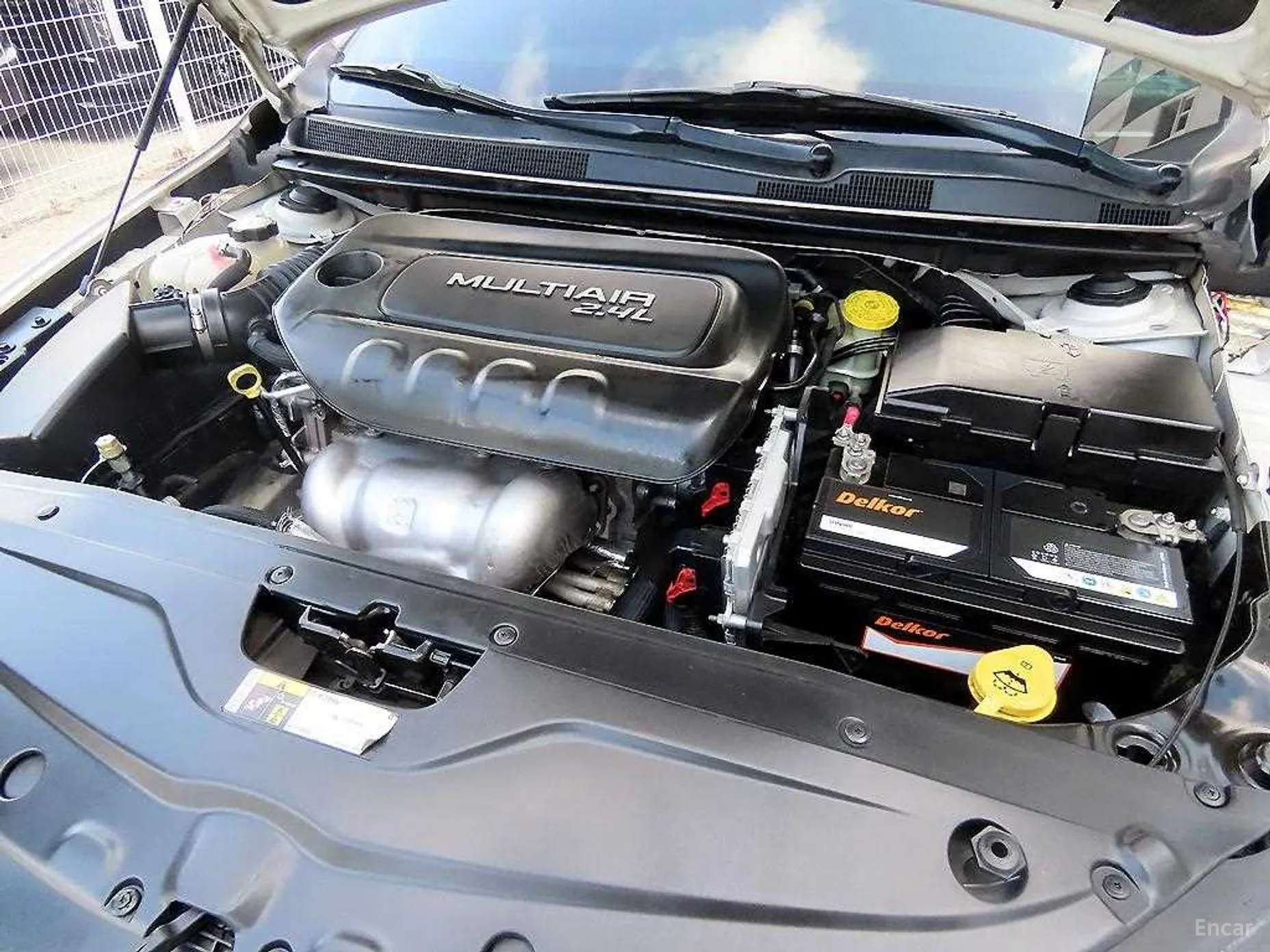 Chrysler 200 Second generation превью 18