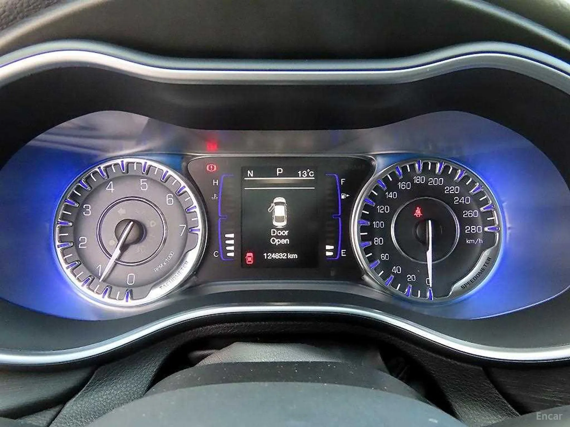 Chrysler 200 Second generation превью 9