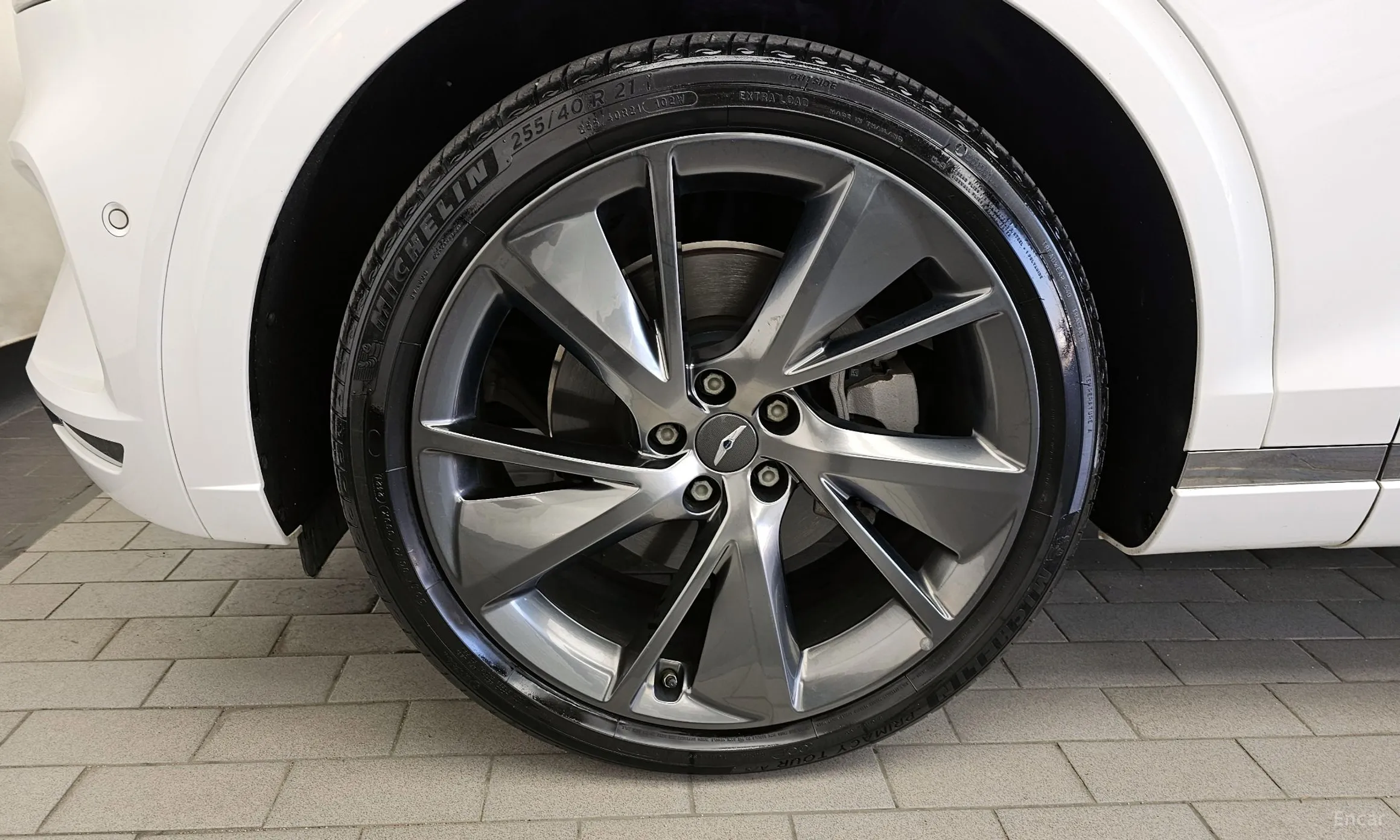 Genesis GV70 превью 5