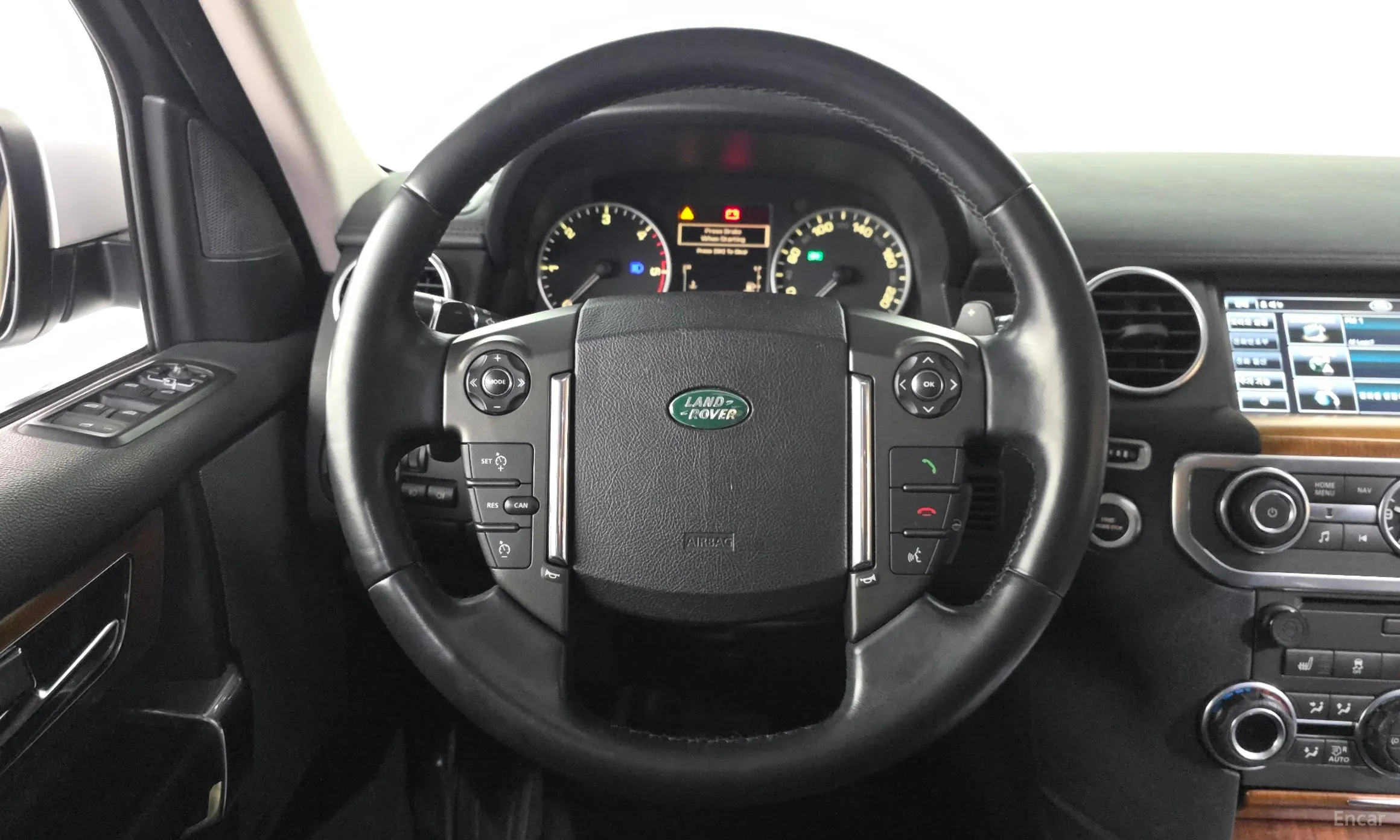 Land Rover Discovery 4 превью 13