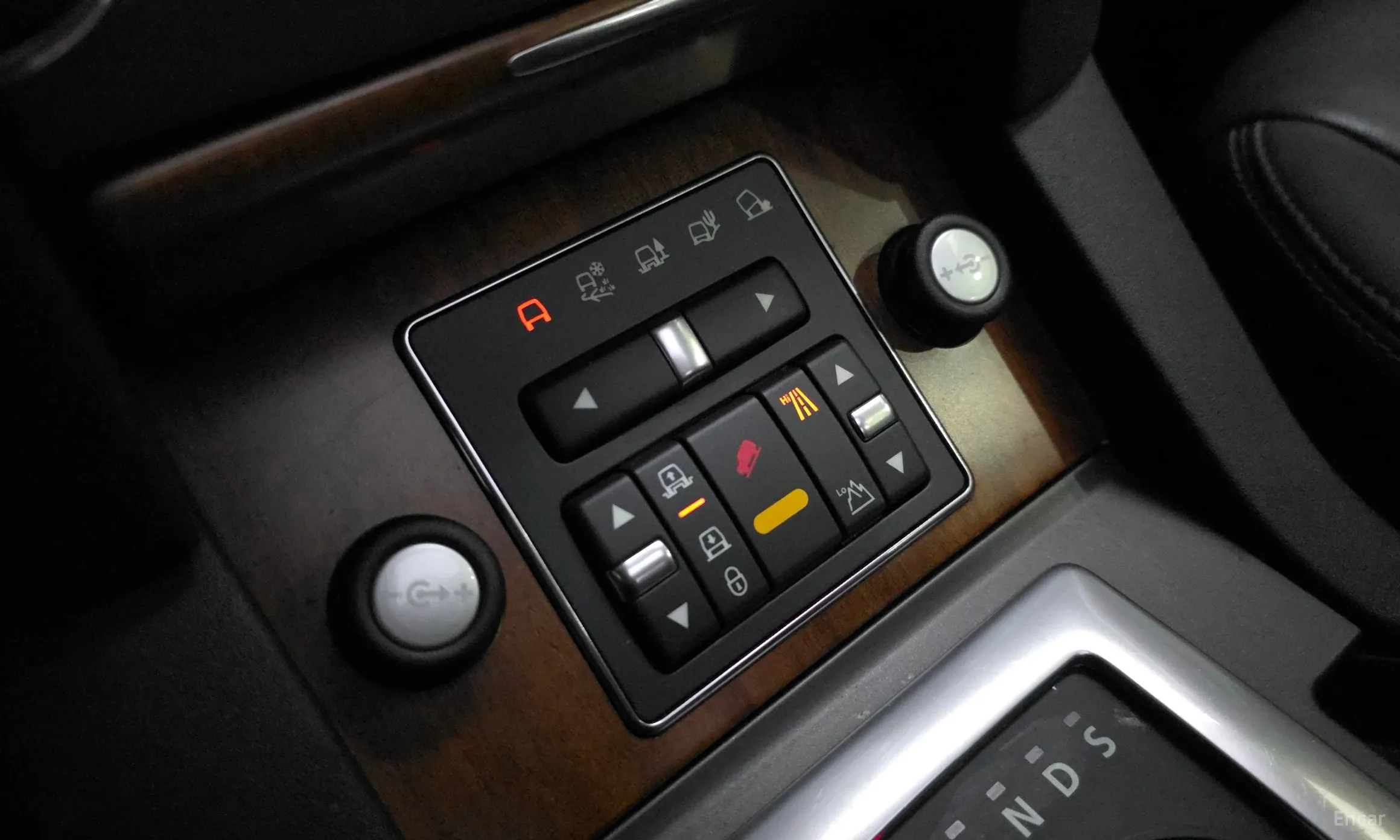 Land Rover Discovery 4 превью 17