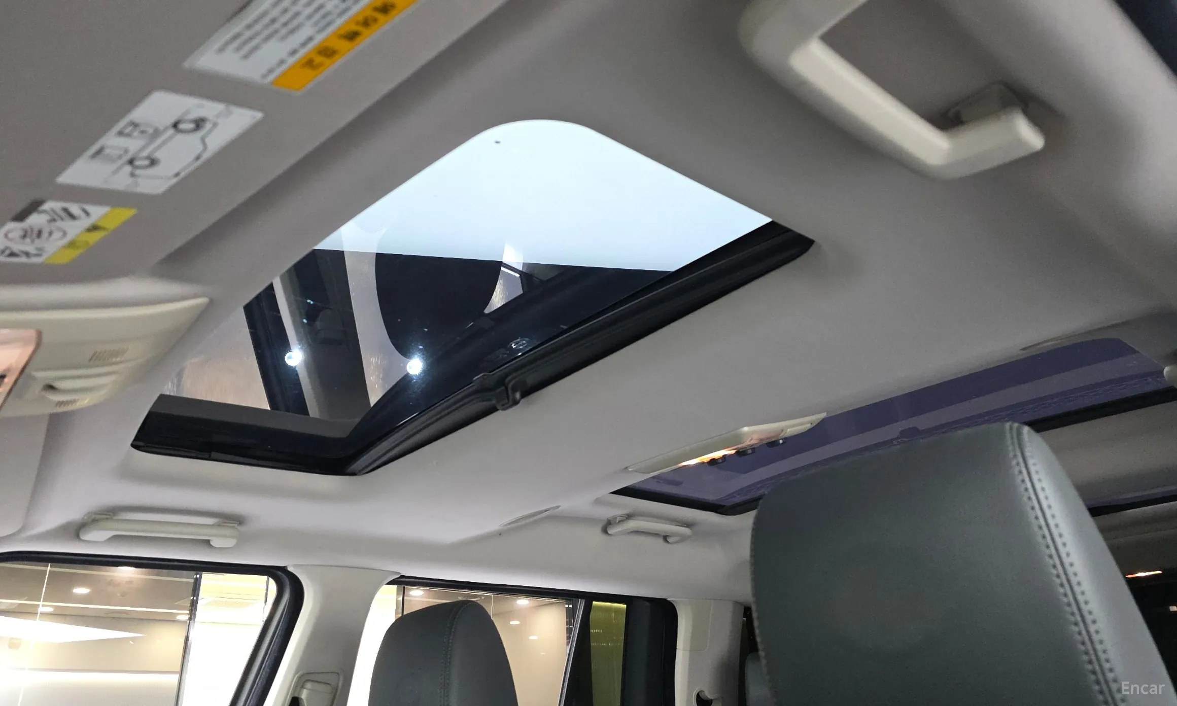 Land Rover Discovery 4 превью 19