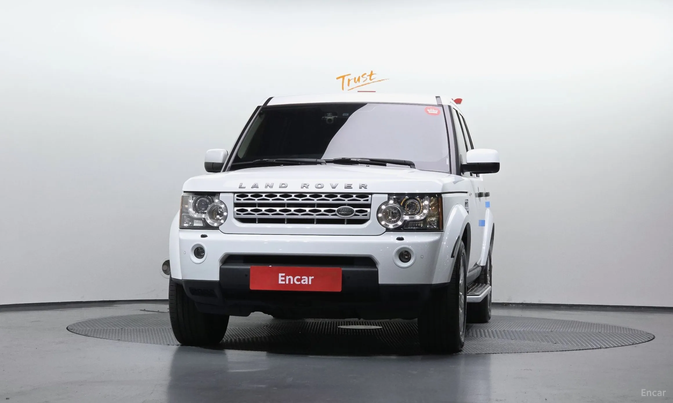 Land Rover Discovery 4 превью 3