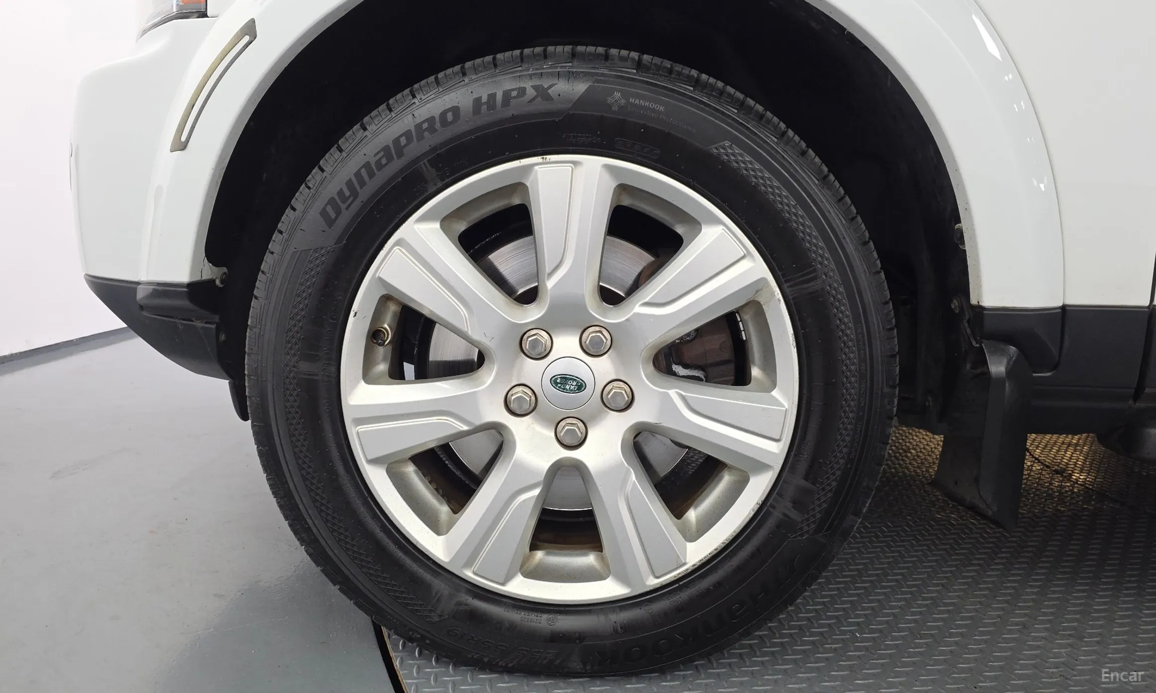 Land Rover Discovery 4 превью 5