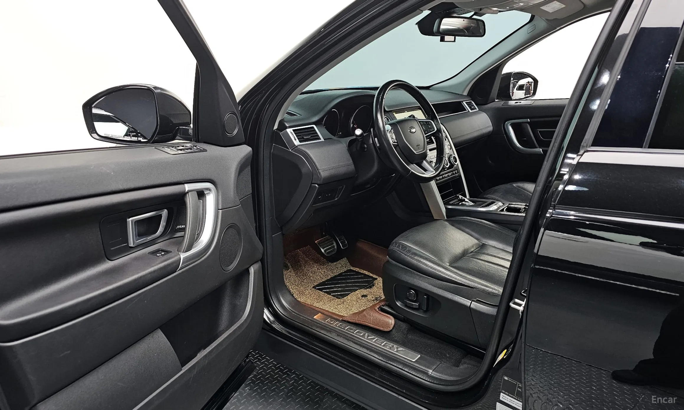 Land Rover Discovery Sports превью 10