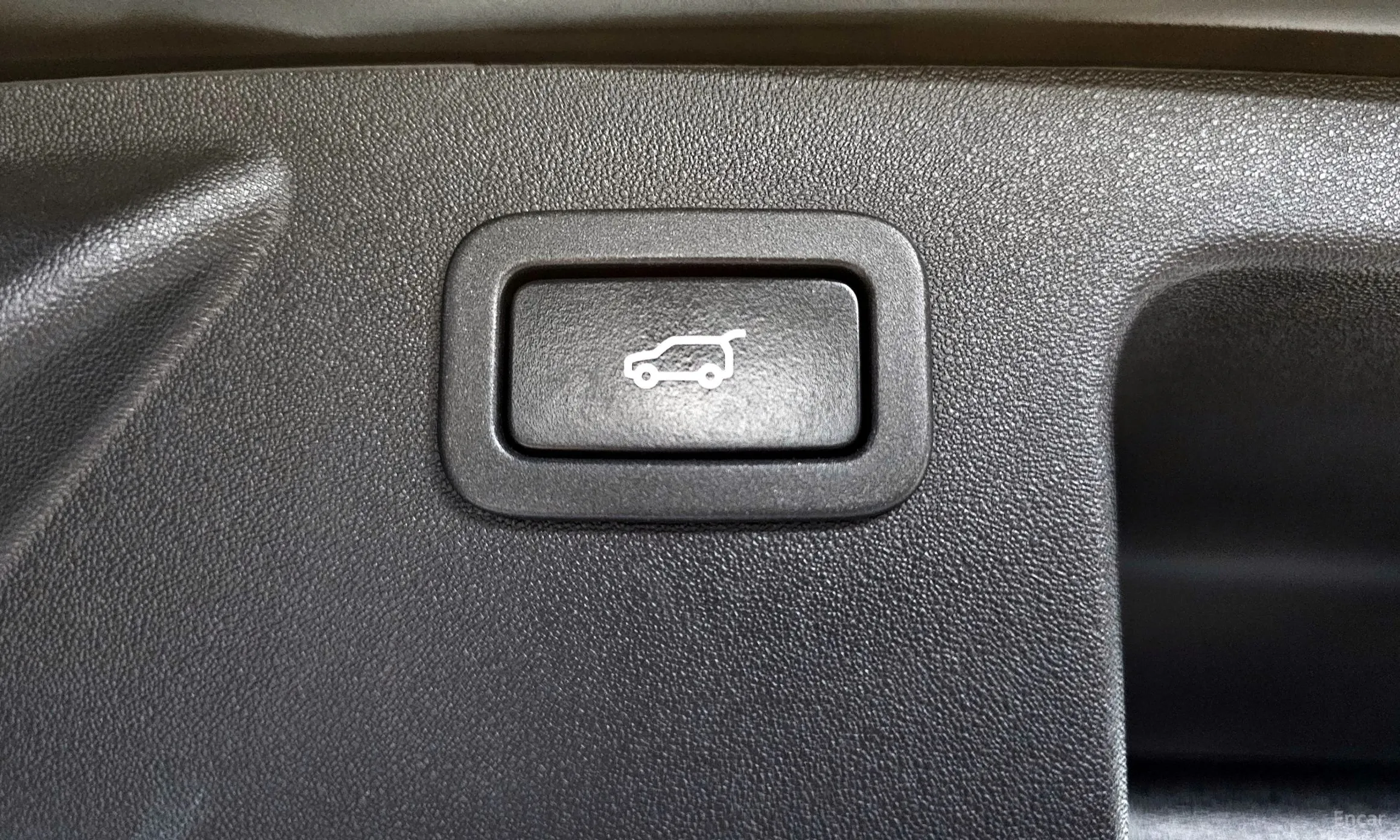 Land Rover Discovery Sports превью 17