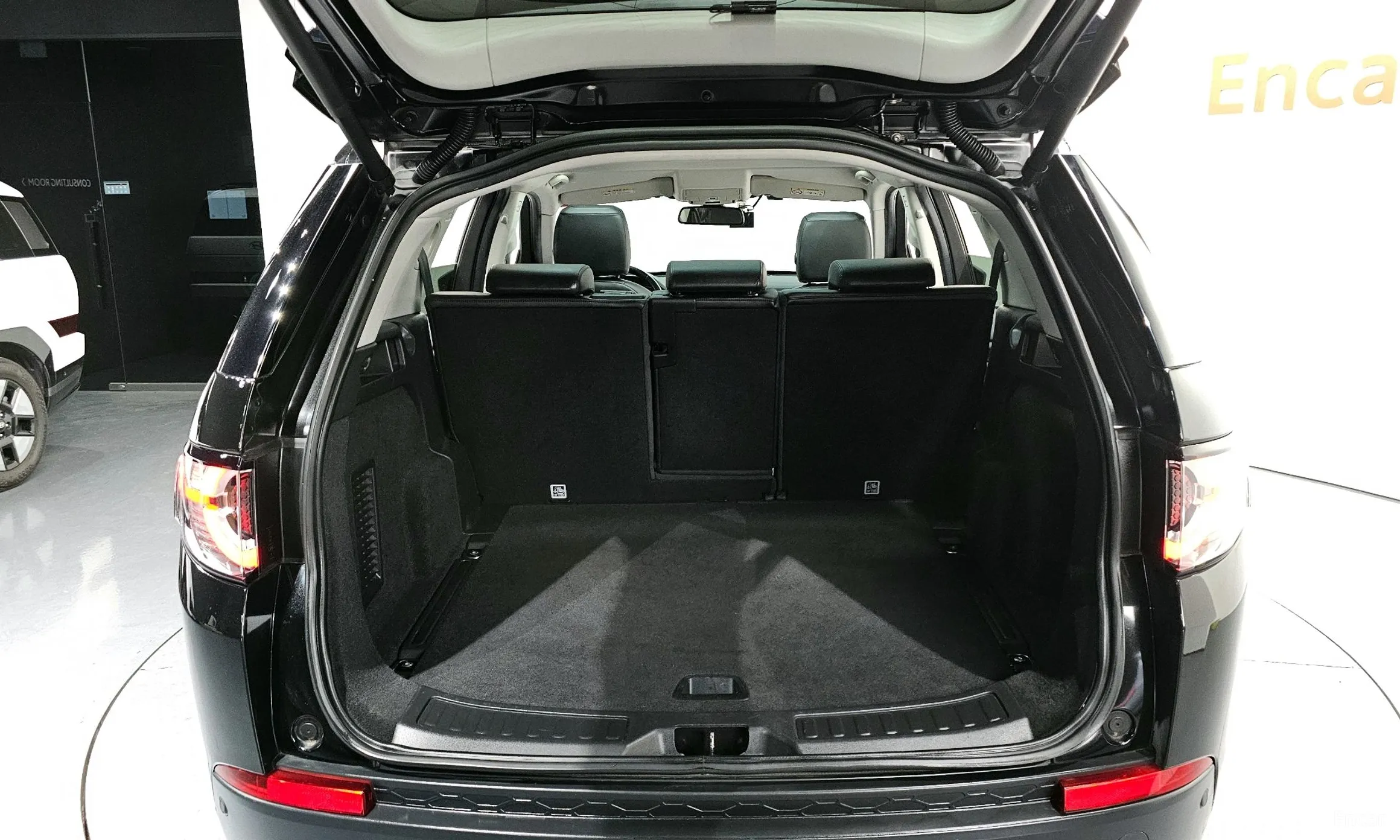 Land Rover Discovery Sports превью 18