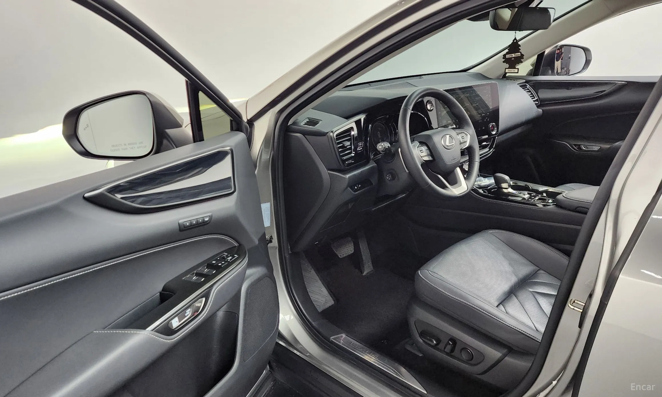Lexus NX350h Gen 2 превью 10