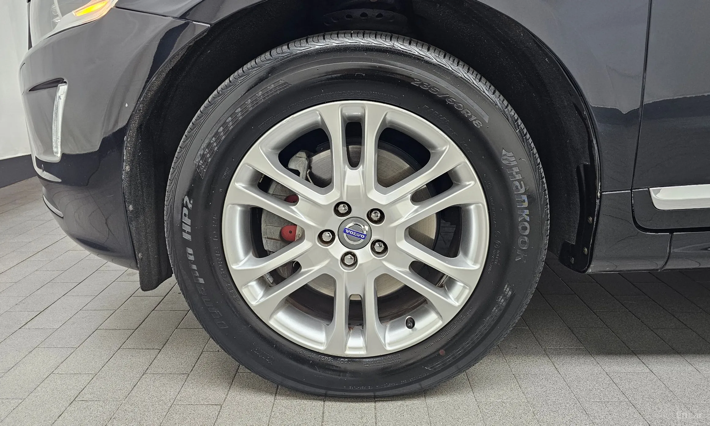 Volvo XC60 превью 5