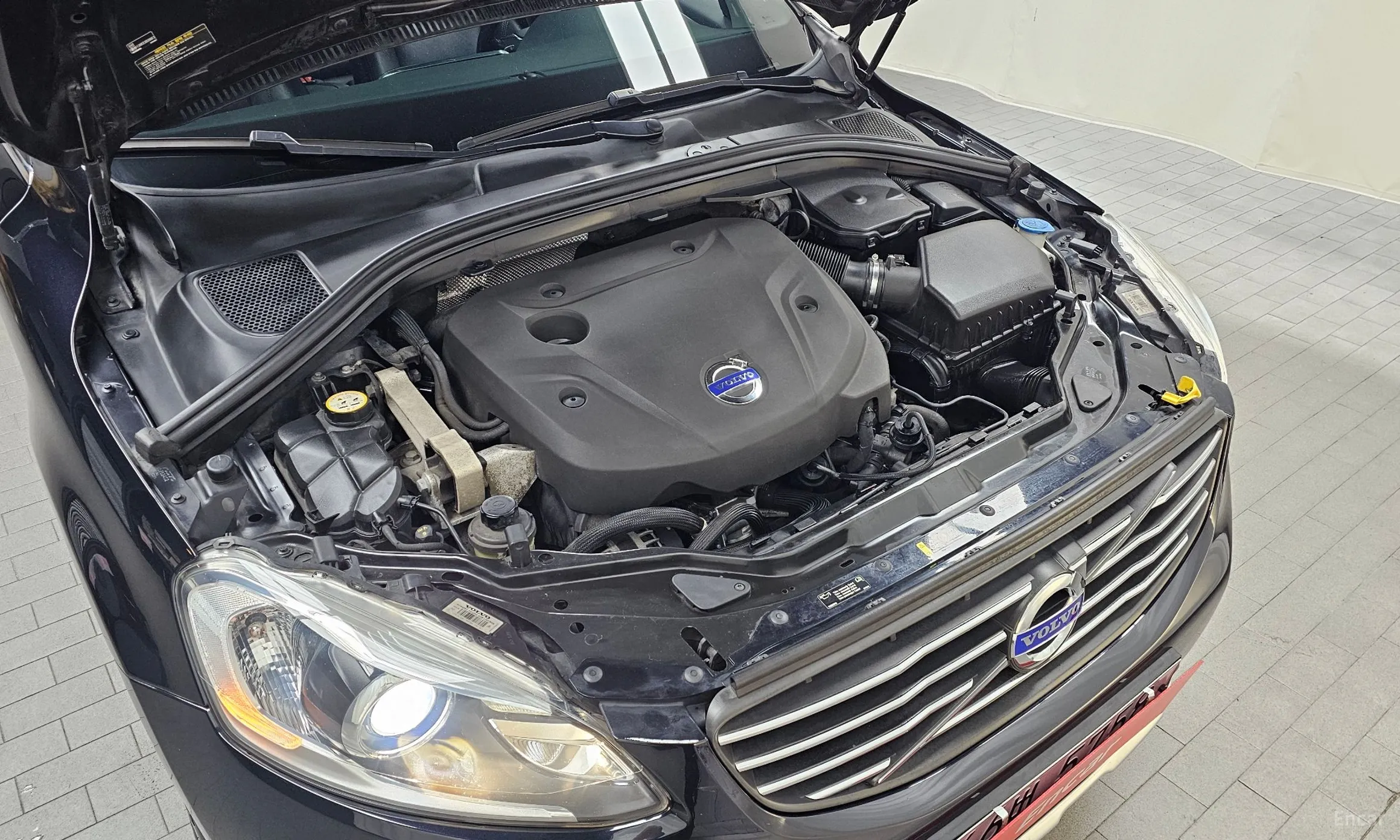 Volvo XC60 превью 6
