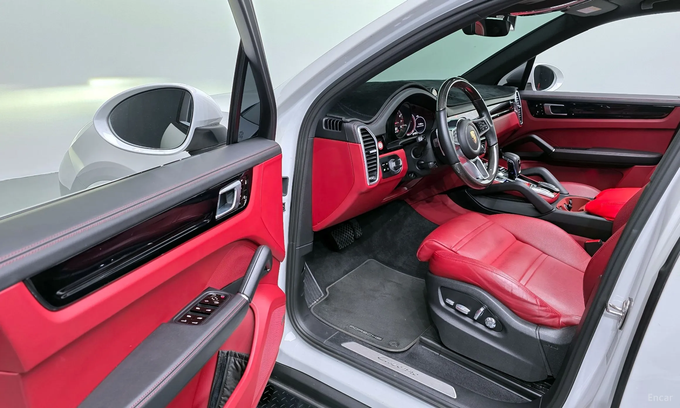 Porsche Cayenne (PO536) превью 10