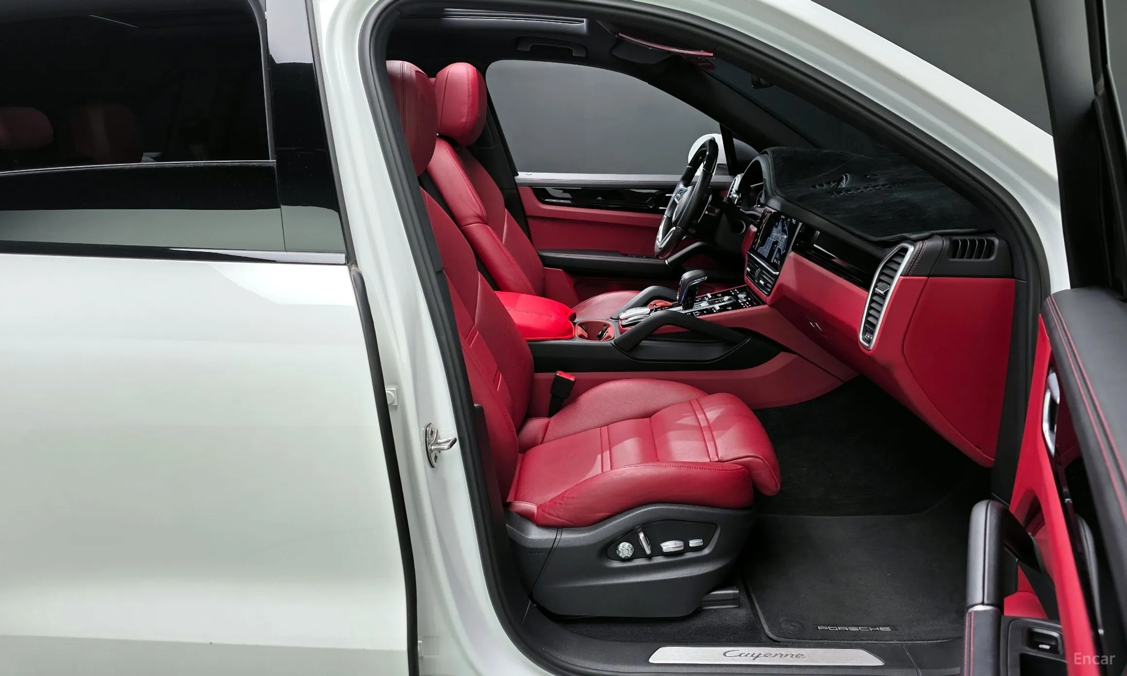 Porsche Cayenne (PO536) превью 11