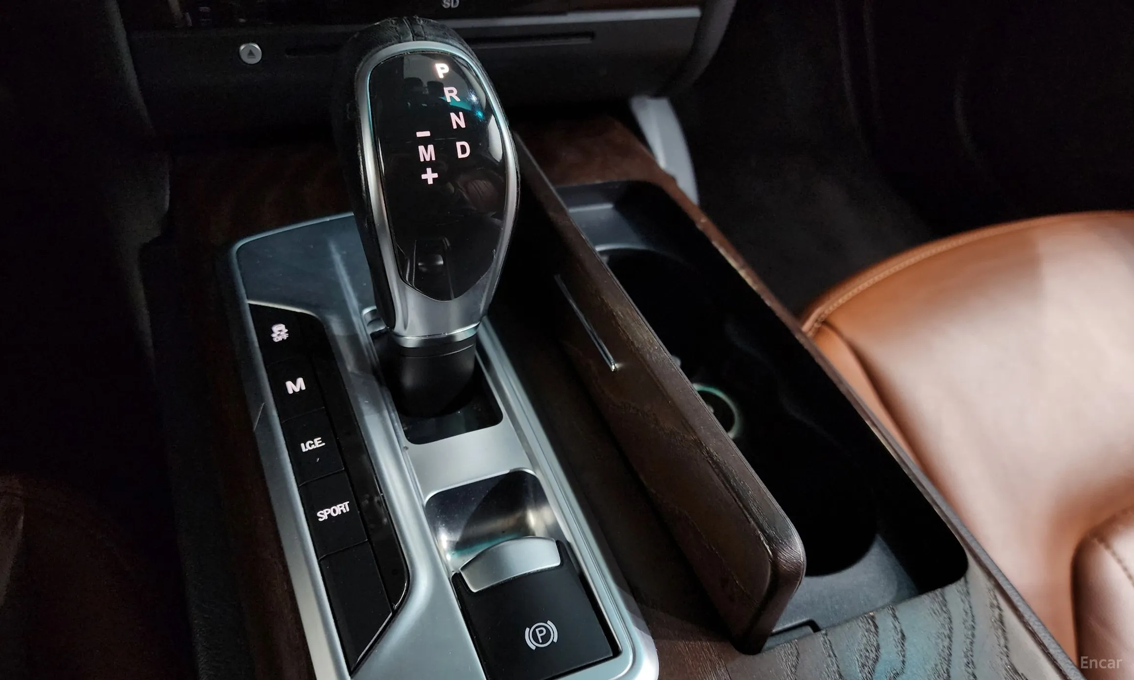 Maserati Ghibli превью 9
