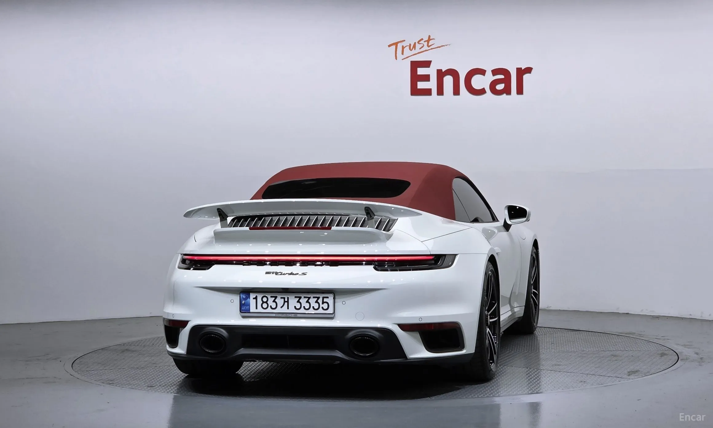 Porsche 911 (992) превью 4