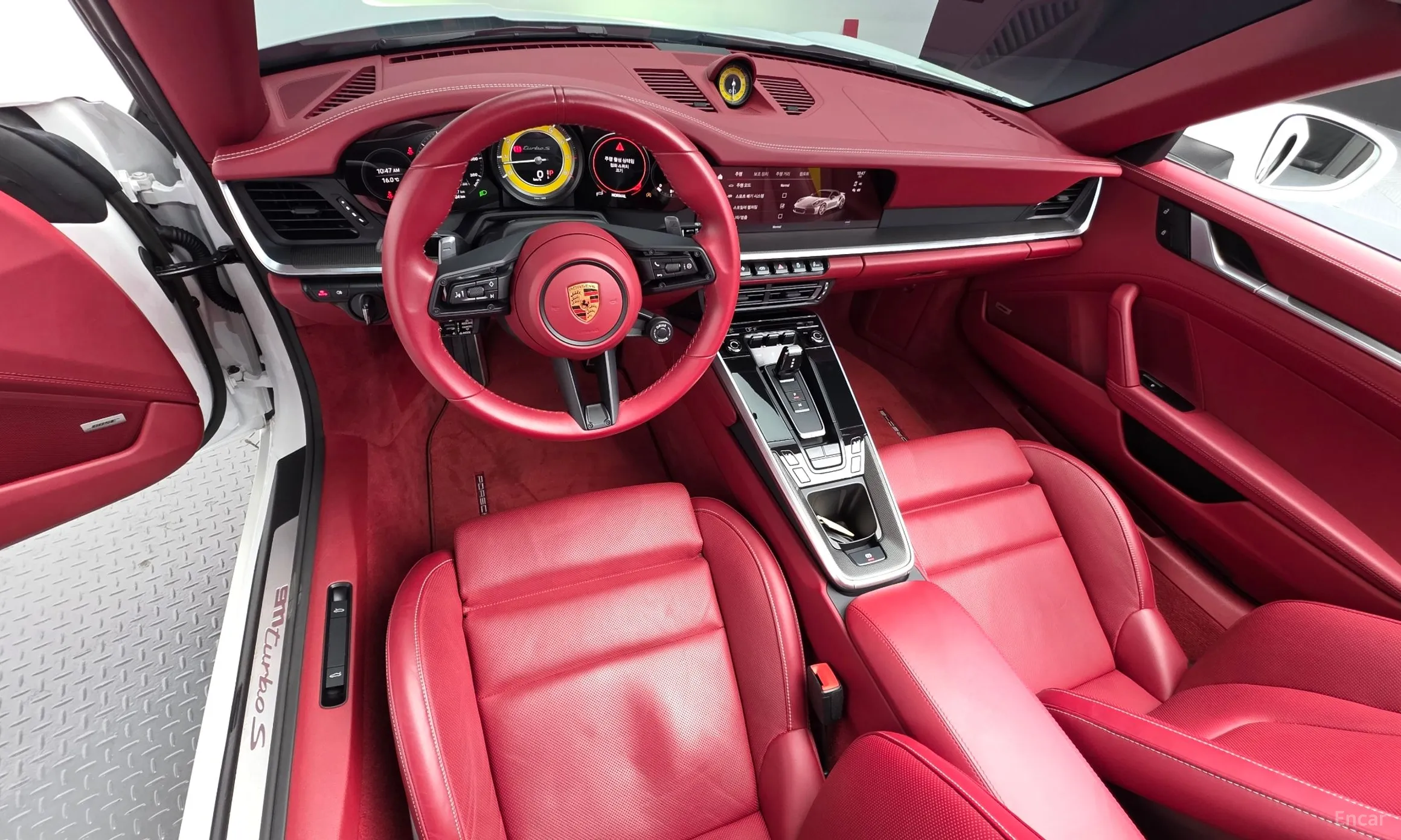 Porsche 911 (992) превью 7