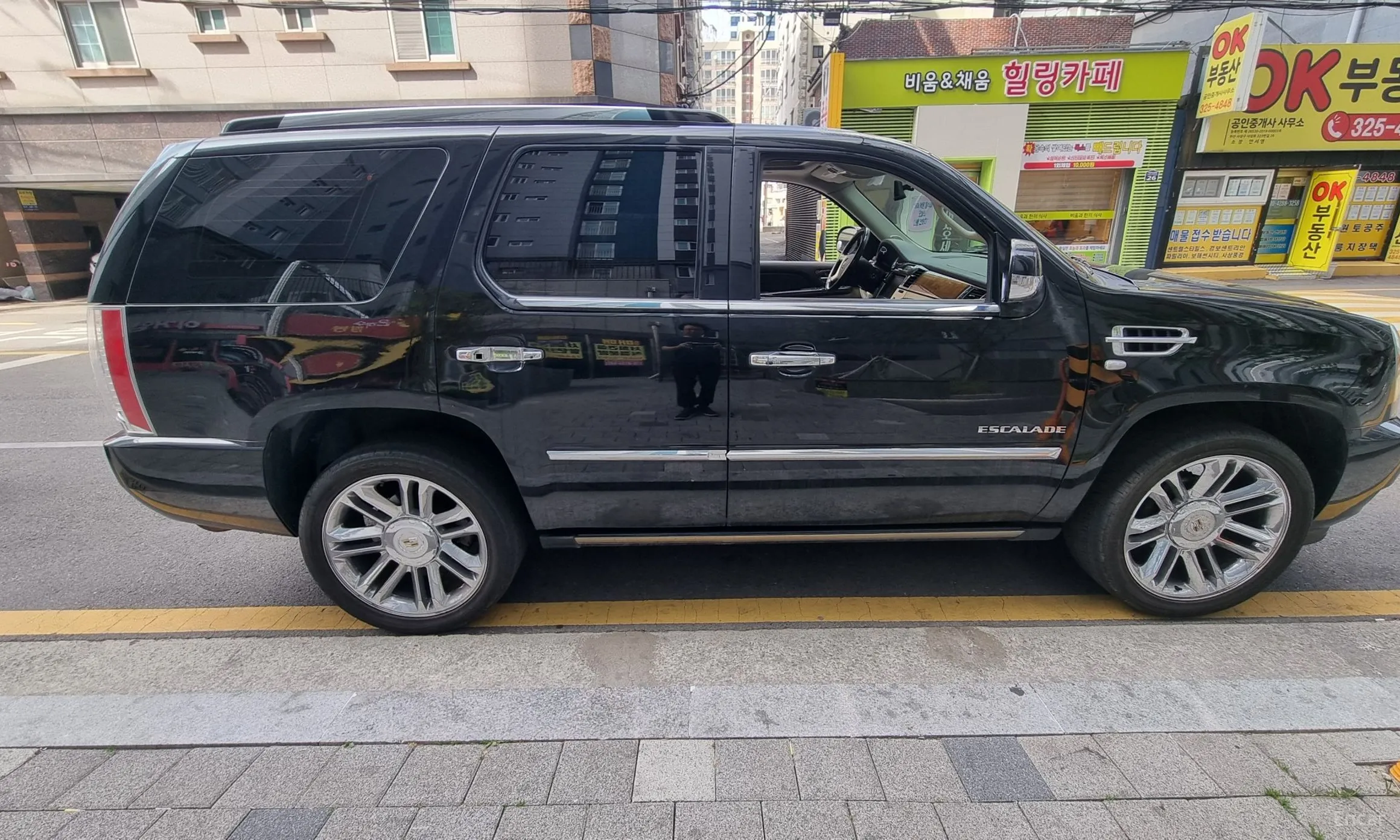 Cadillac Escalade превью 3