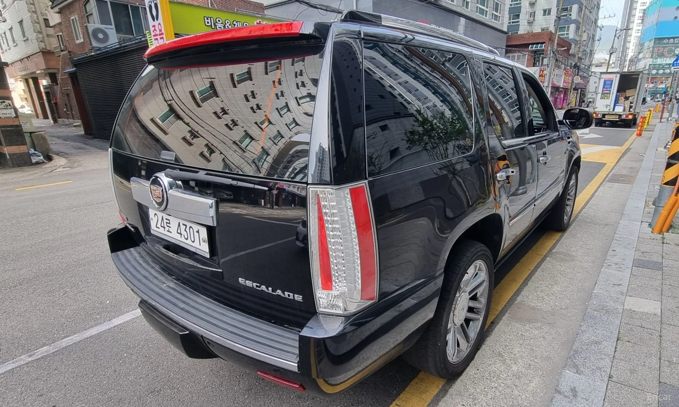 Cadillac Escalade превью 4