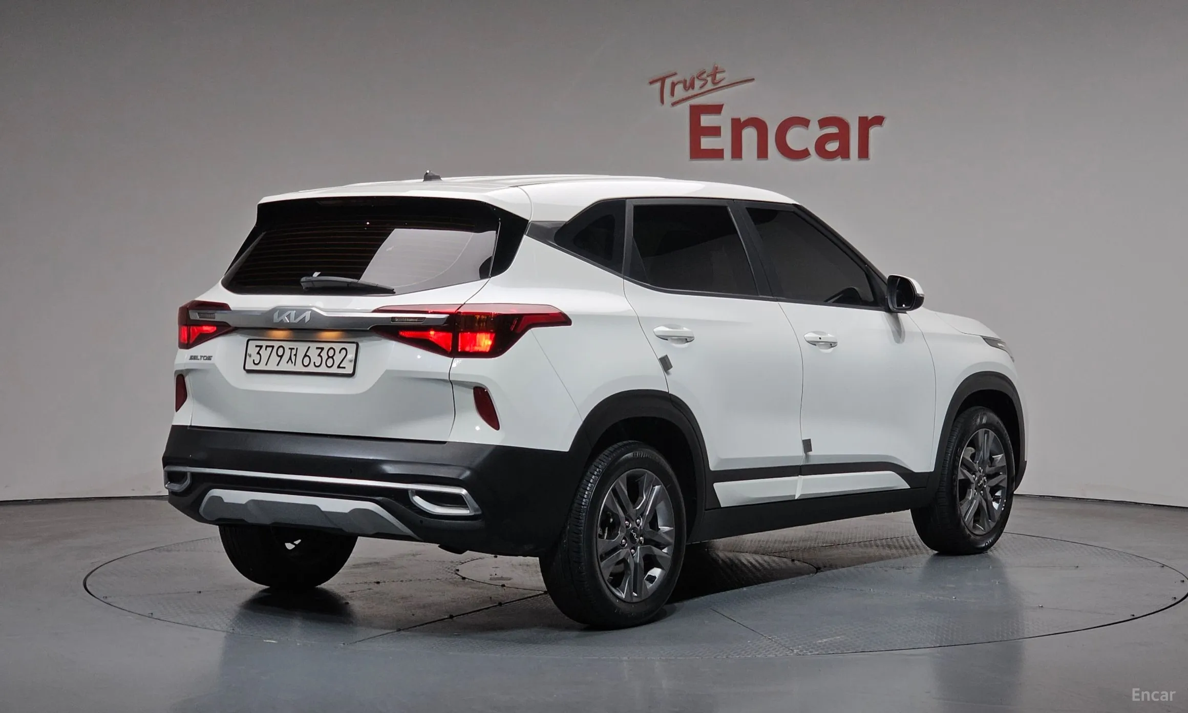 Kia Seltos превью 2