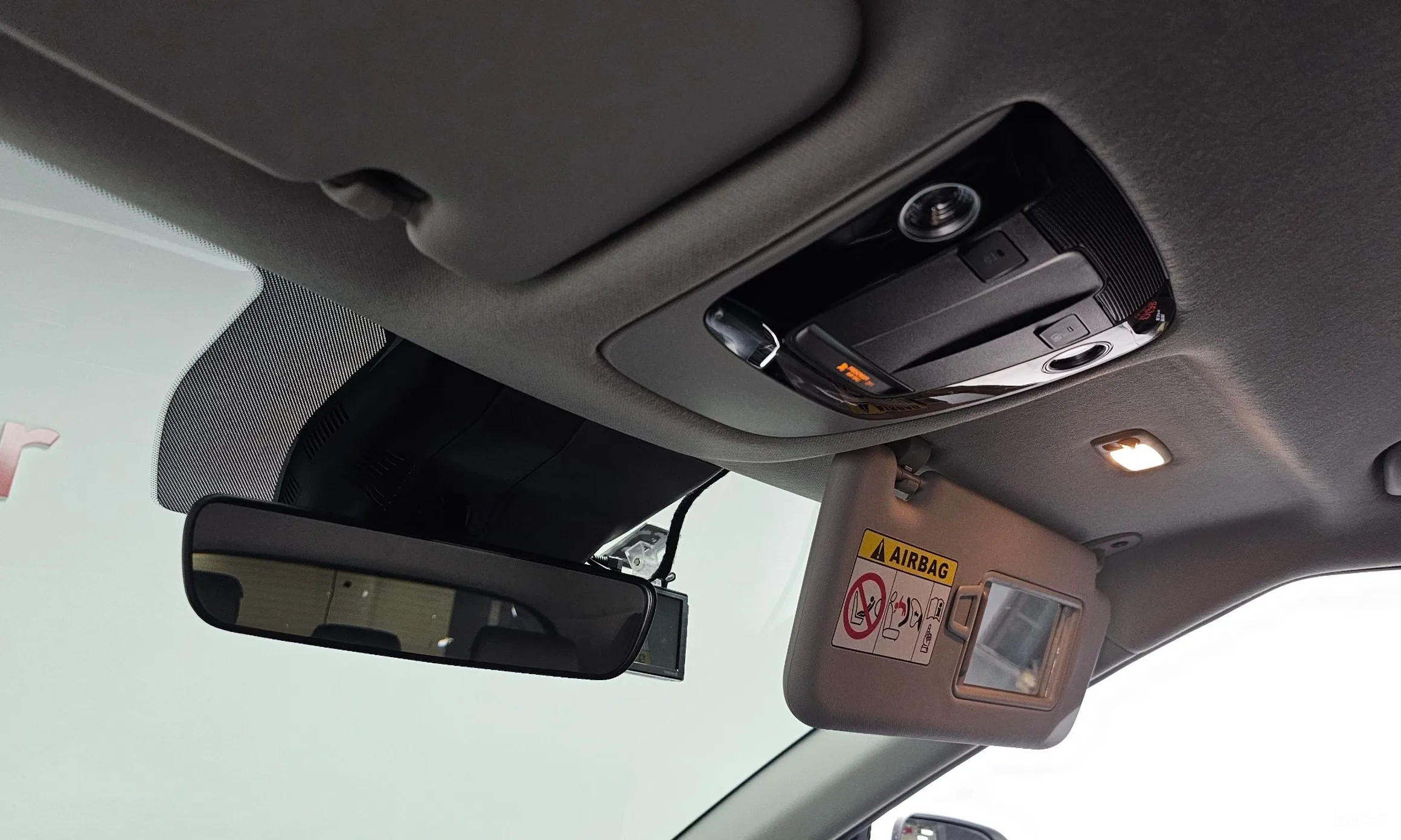 Kia Seltos превью 19