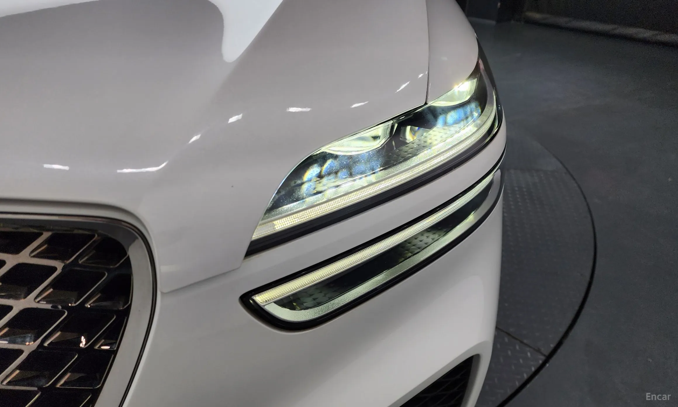 Genesis GV70 превью 5