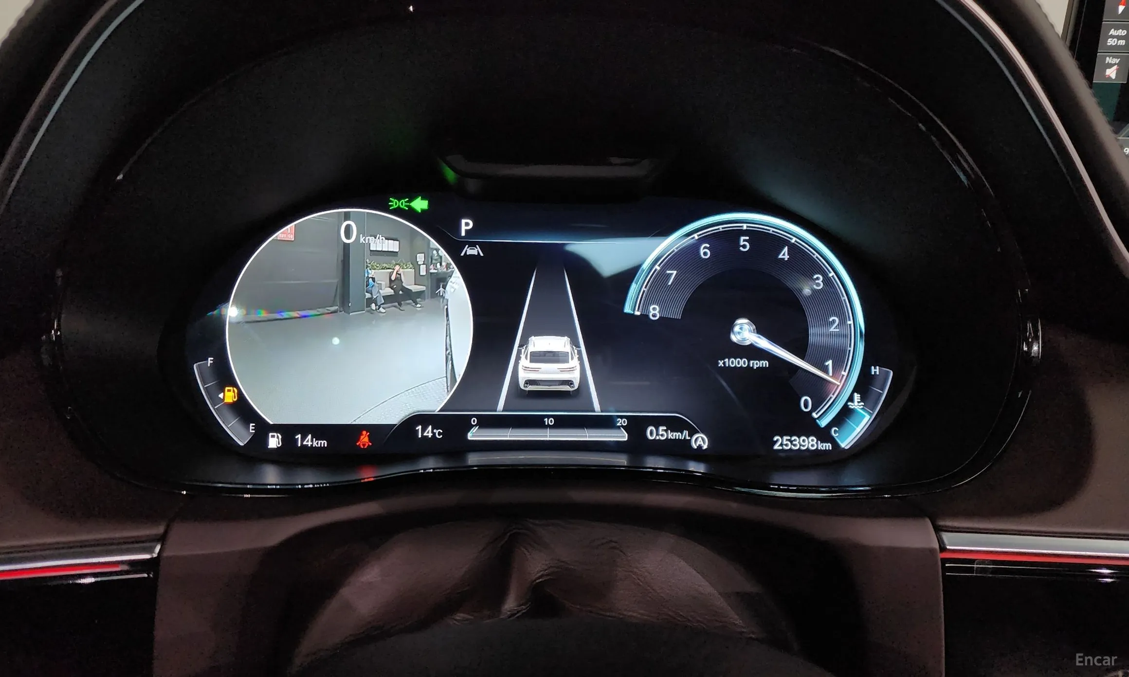 Genesis GV70 превью 6
