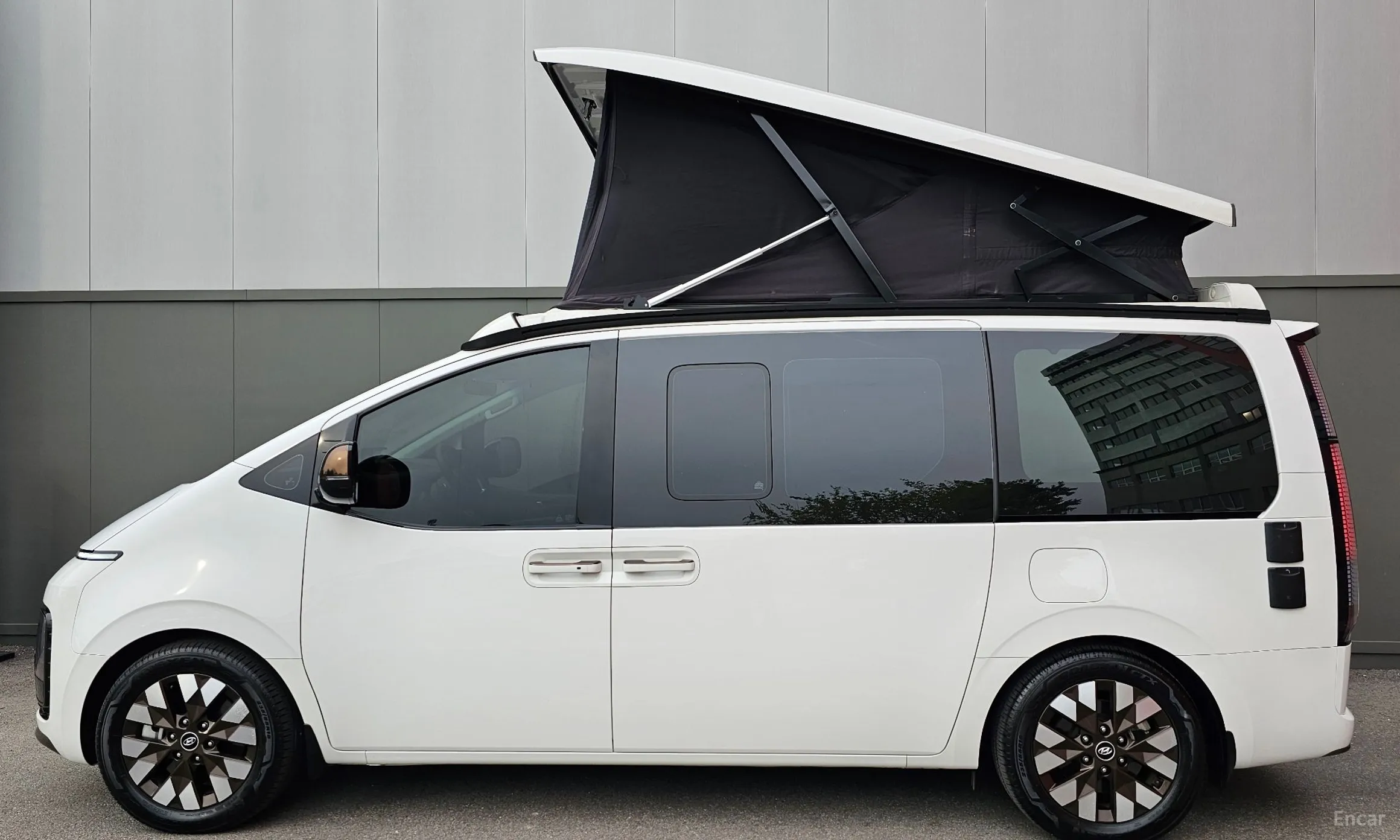 Hyundai Staria превью 20