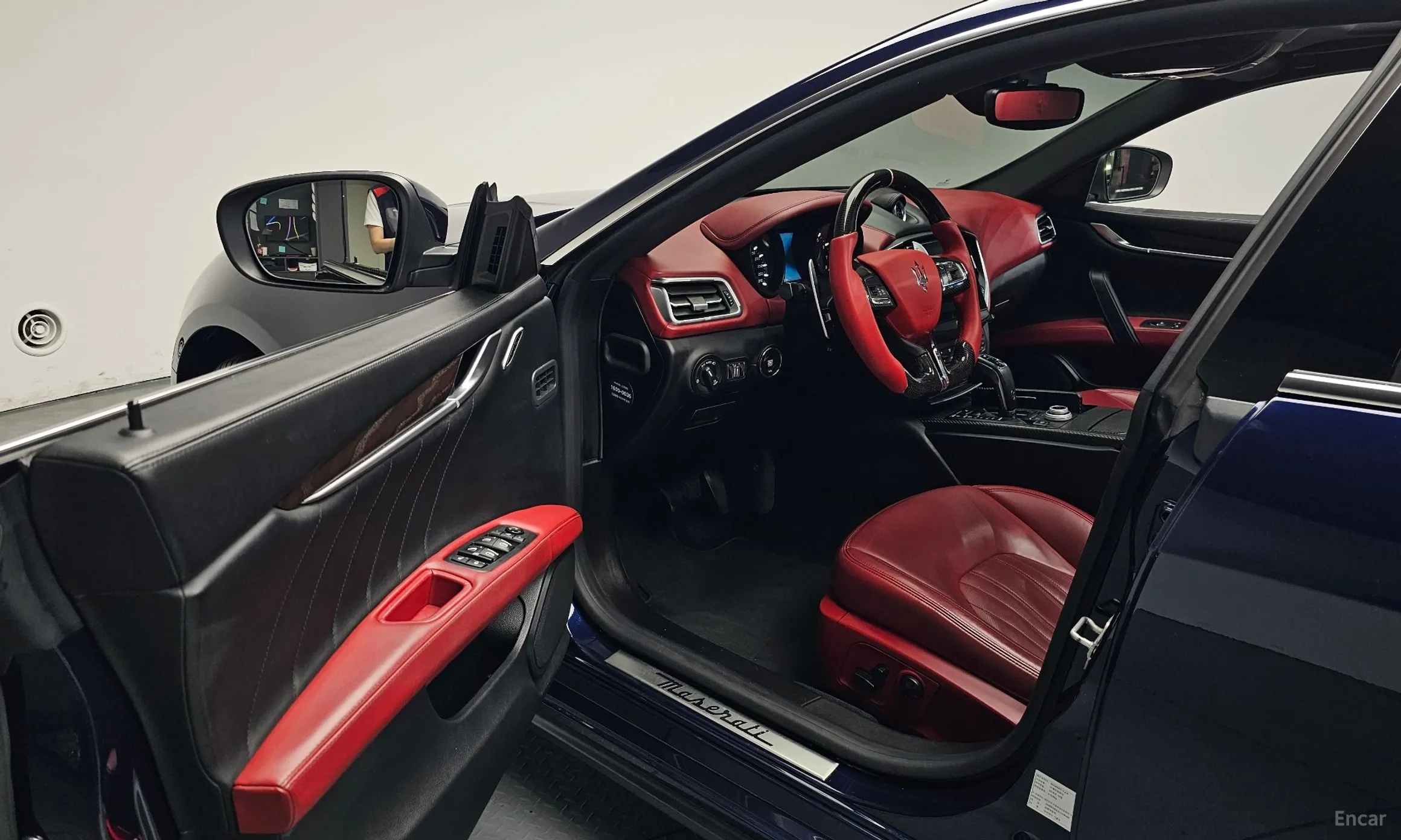 Maserati Ghibli превью 10