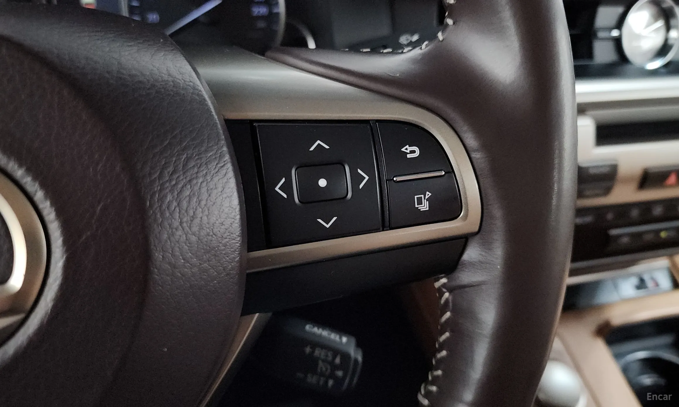 Lexus New ES300h превью 17