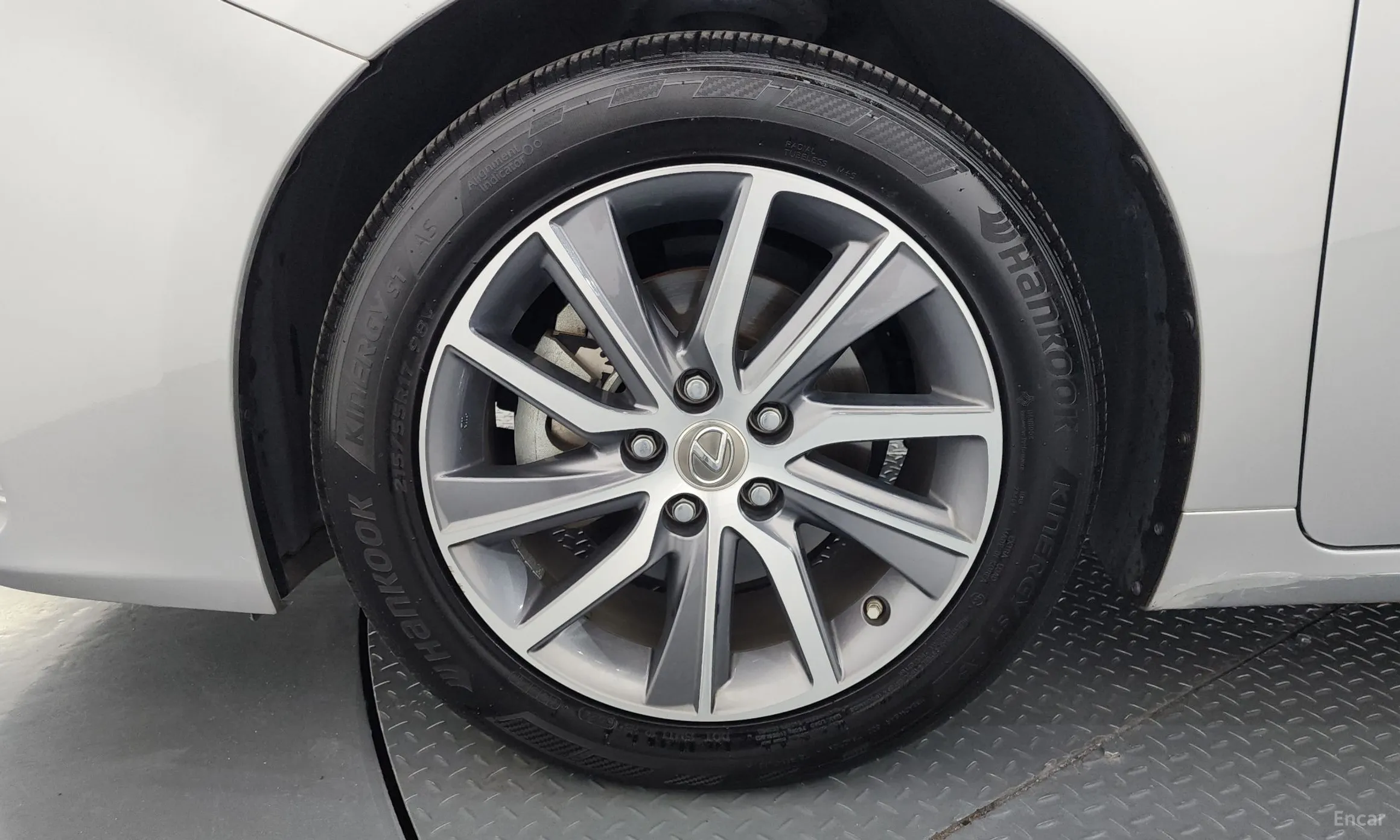 Lexus New ES300h превью 5