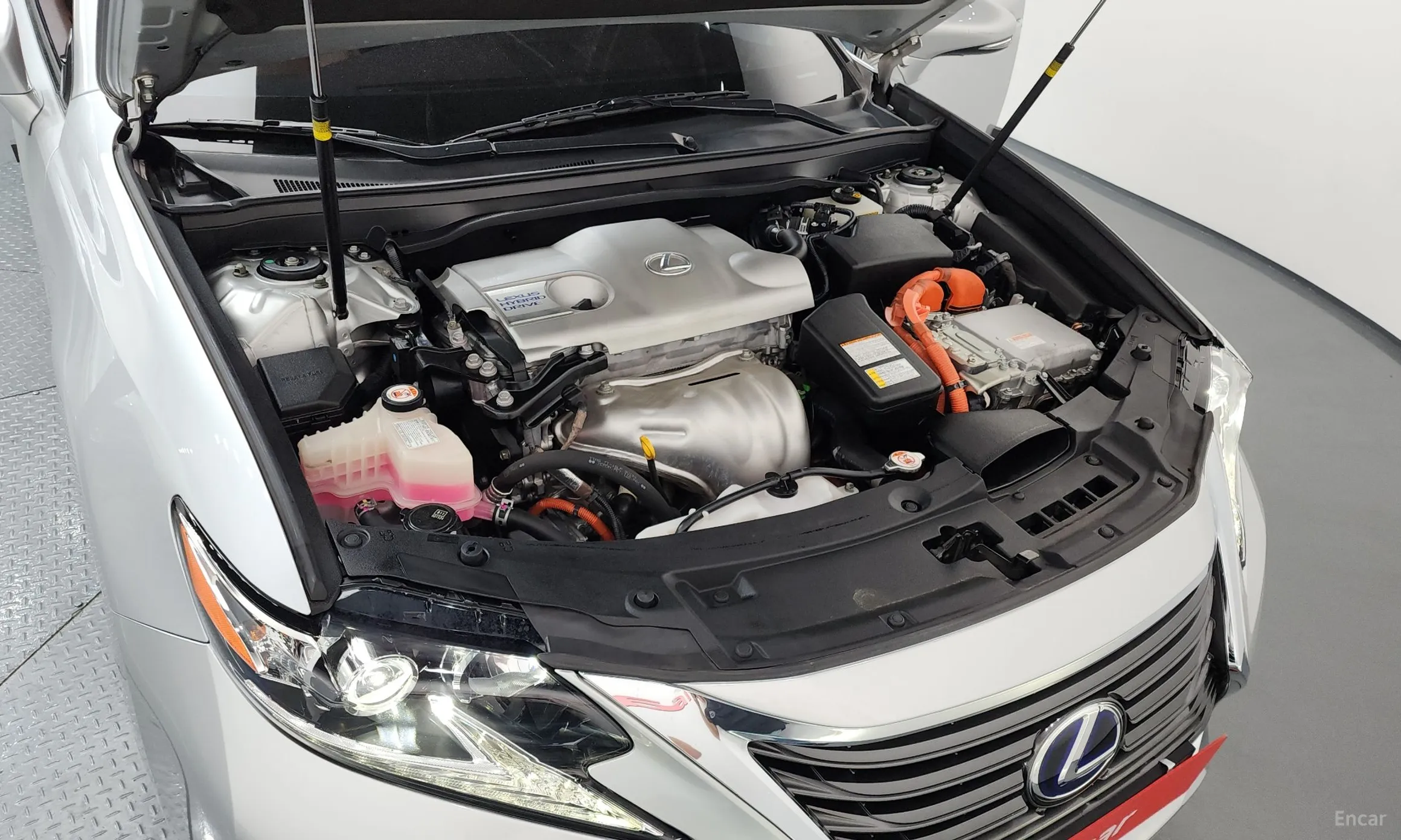 Lexus New ES300h превью 6