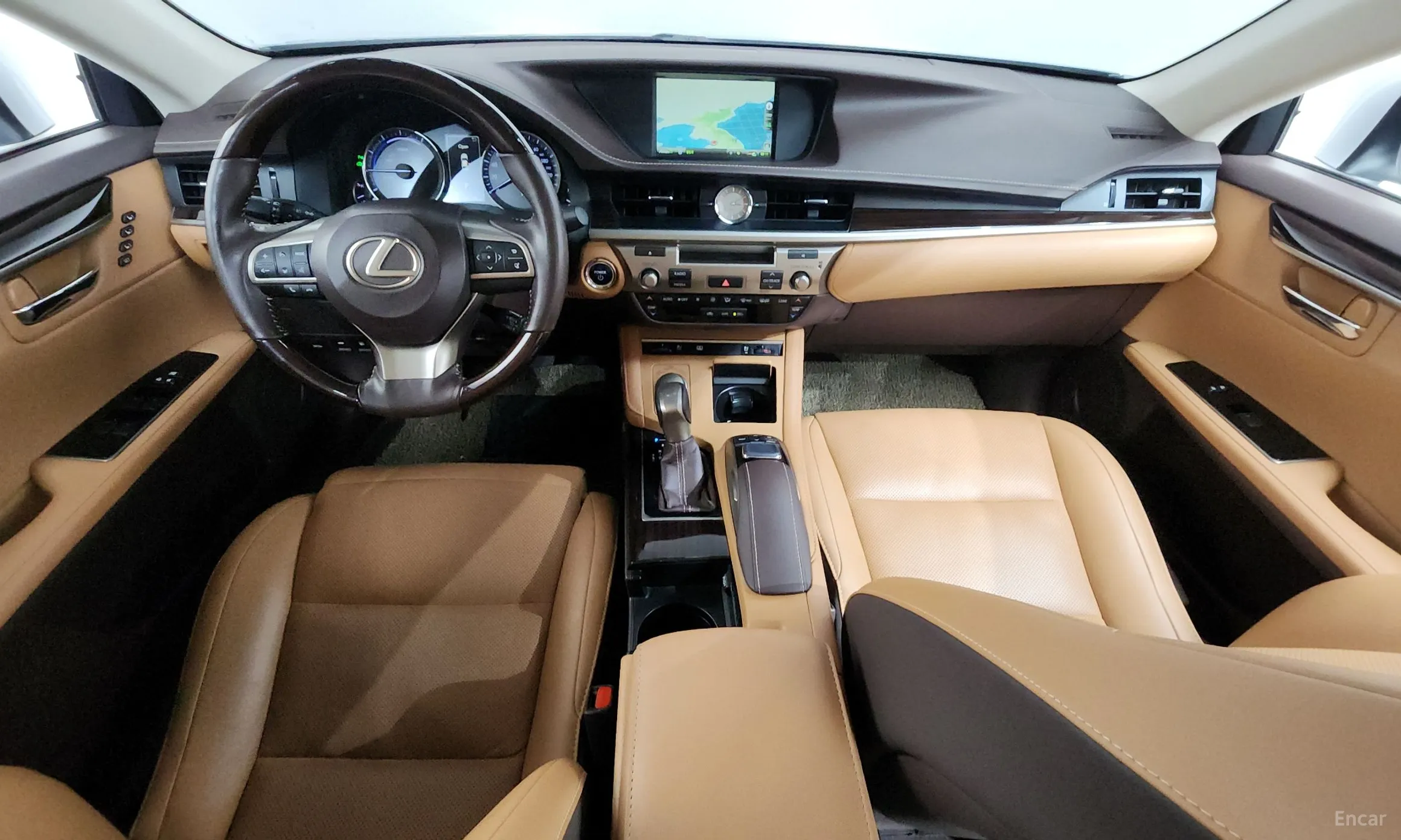 Lexus New ES300h превью 7