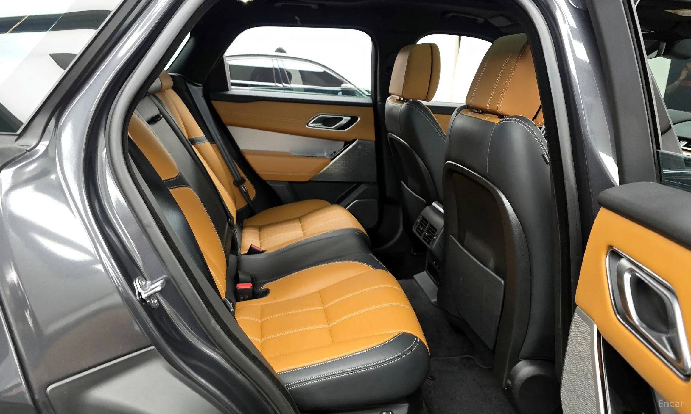 Land Rover Range Rover Bella превью 12