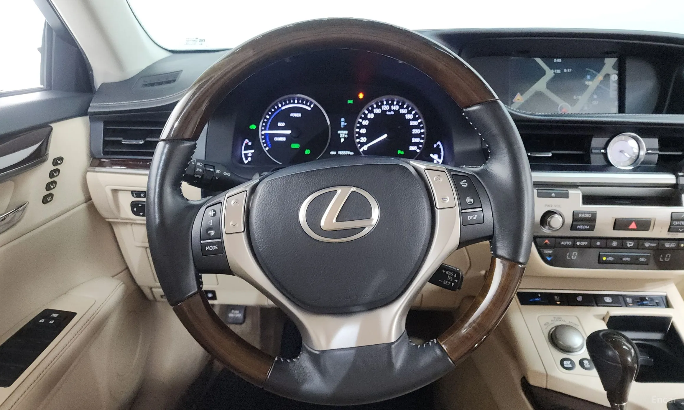 Lexus New ES300h превью 13