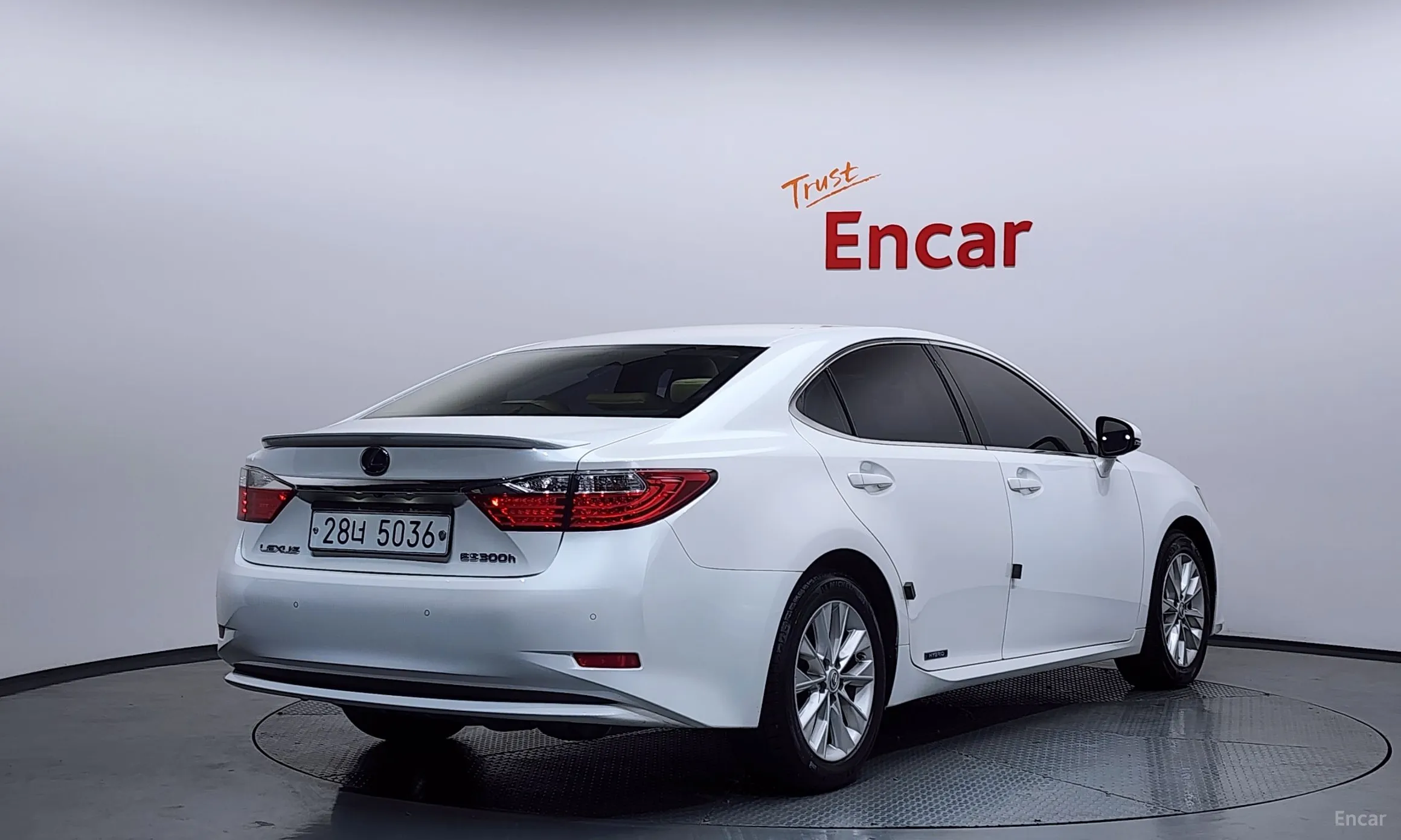 Lexus New ES300h превью 2