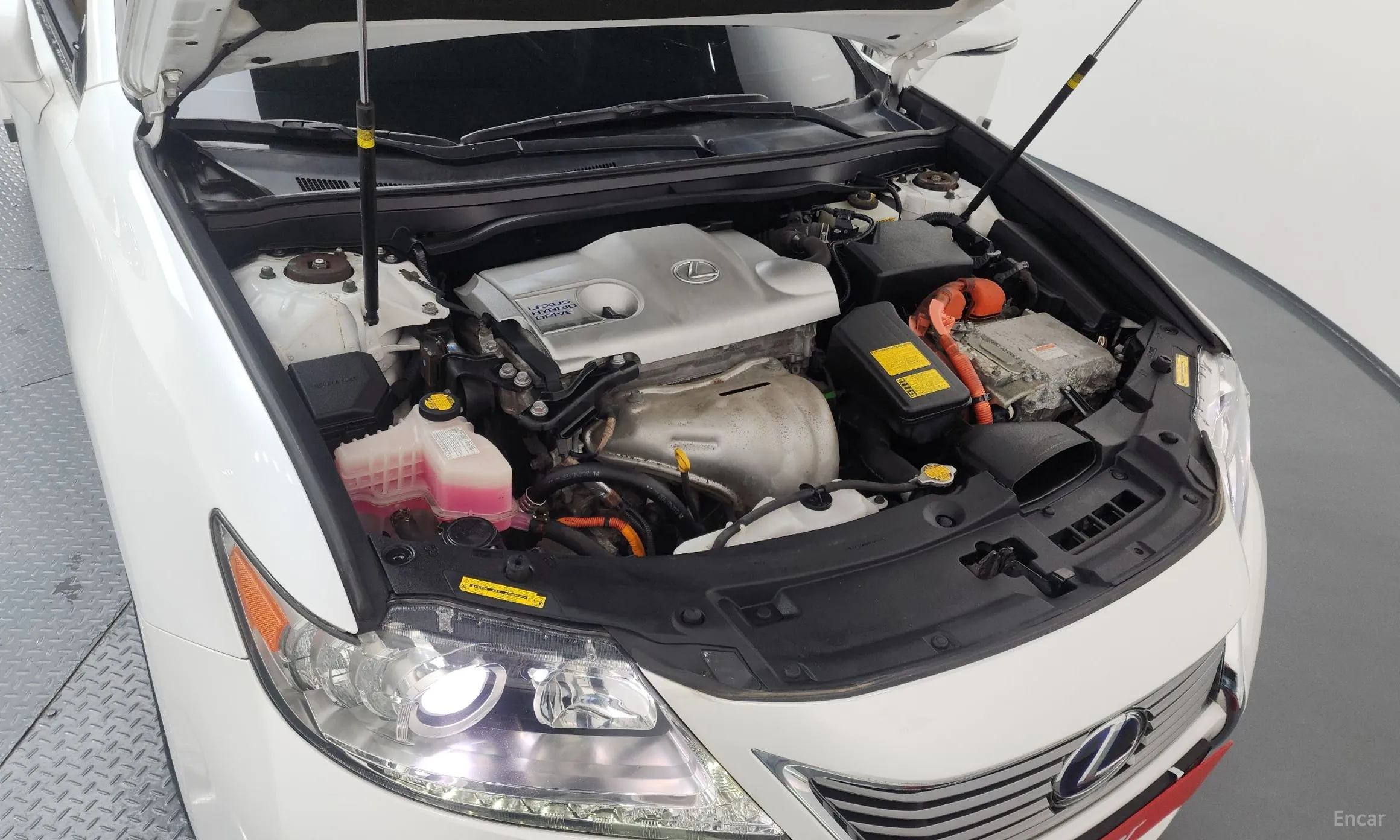 Lexus New ES300h превью 6
