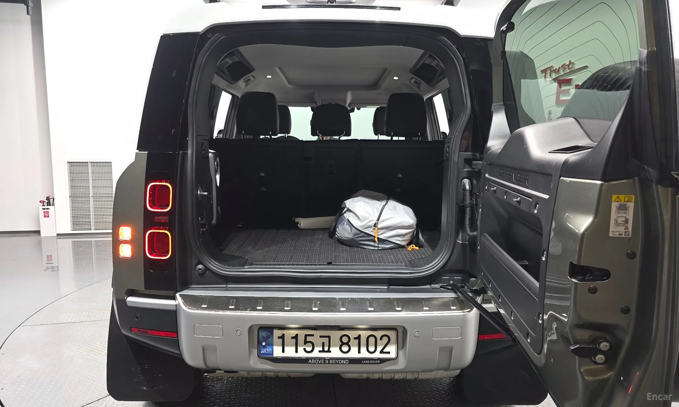 Land Rover Defender (L663) превью 20