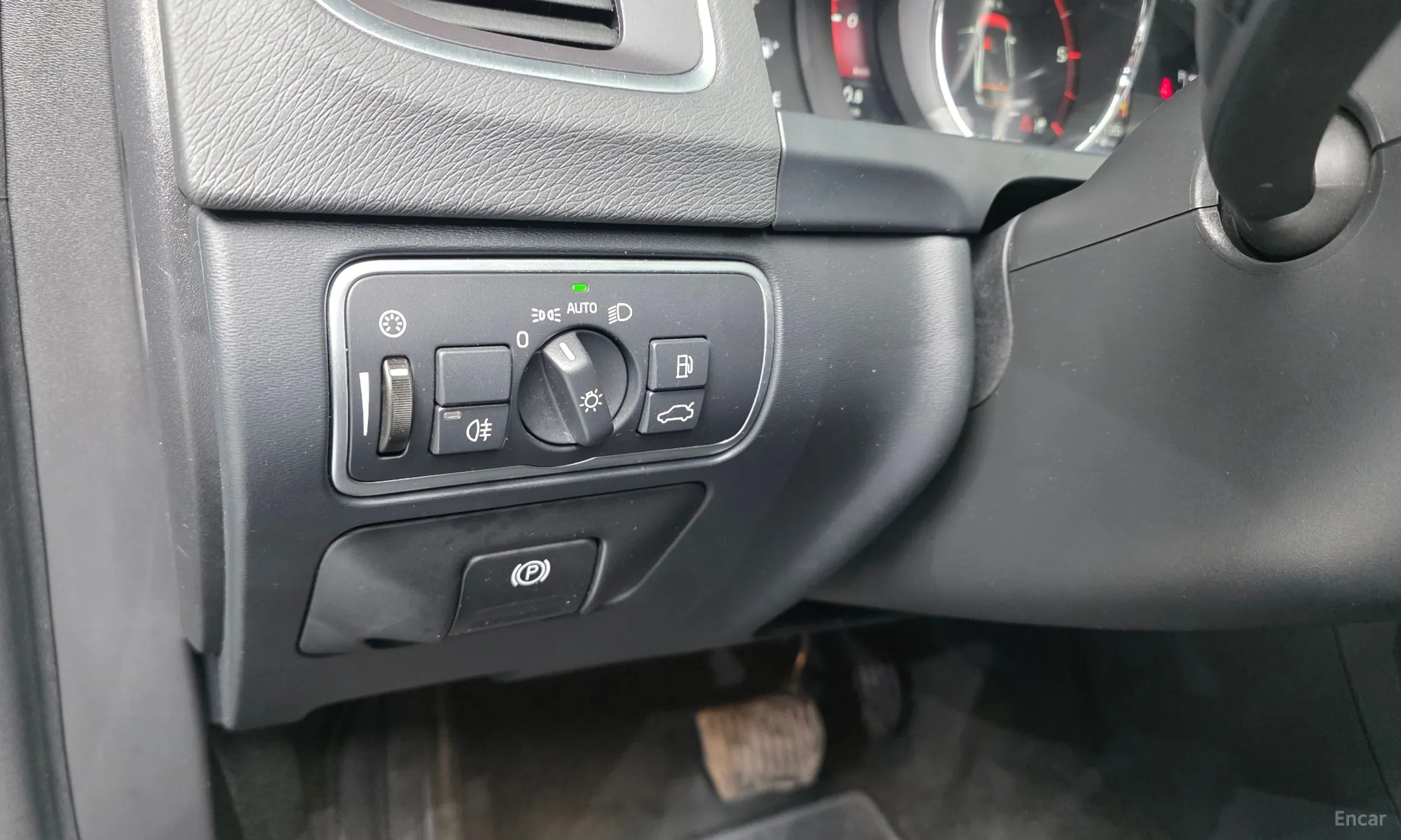 Volvo S60 превью 18