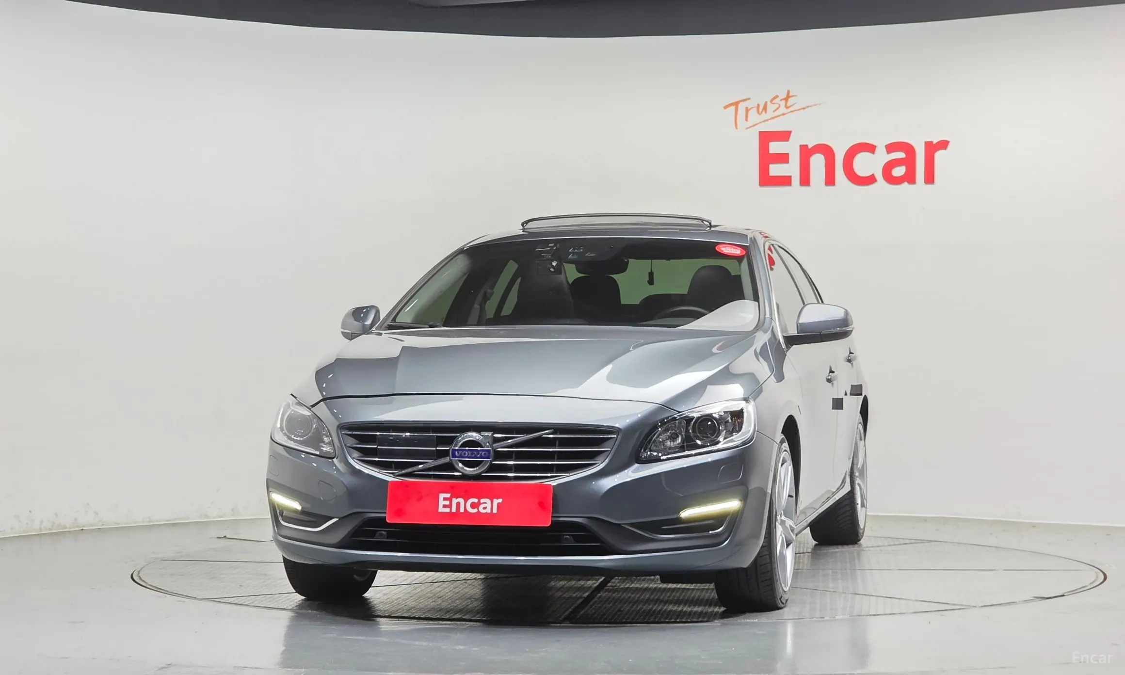 Volvo S60 превью 3