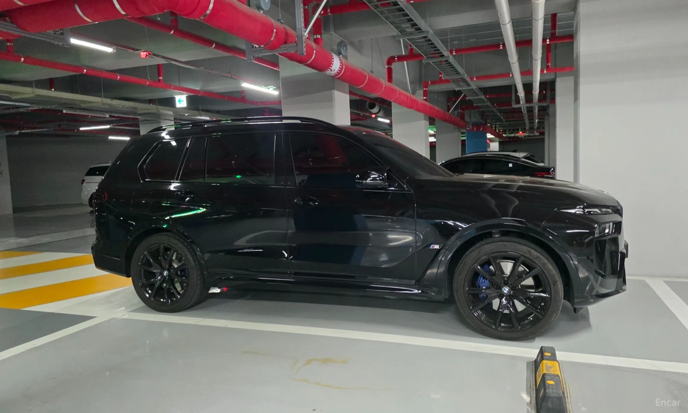 BMW X7 (G07) превью 12