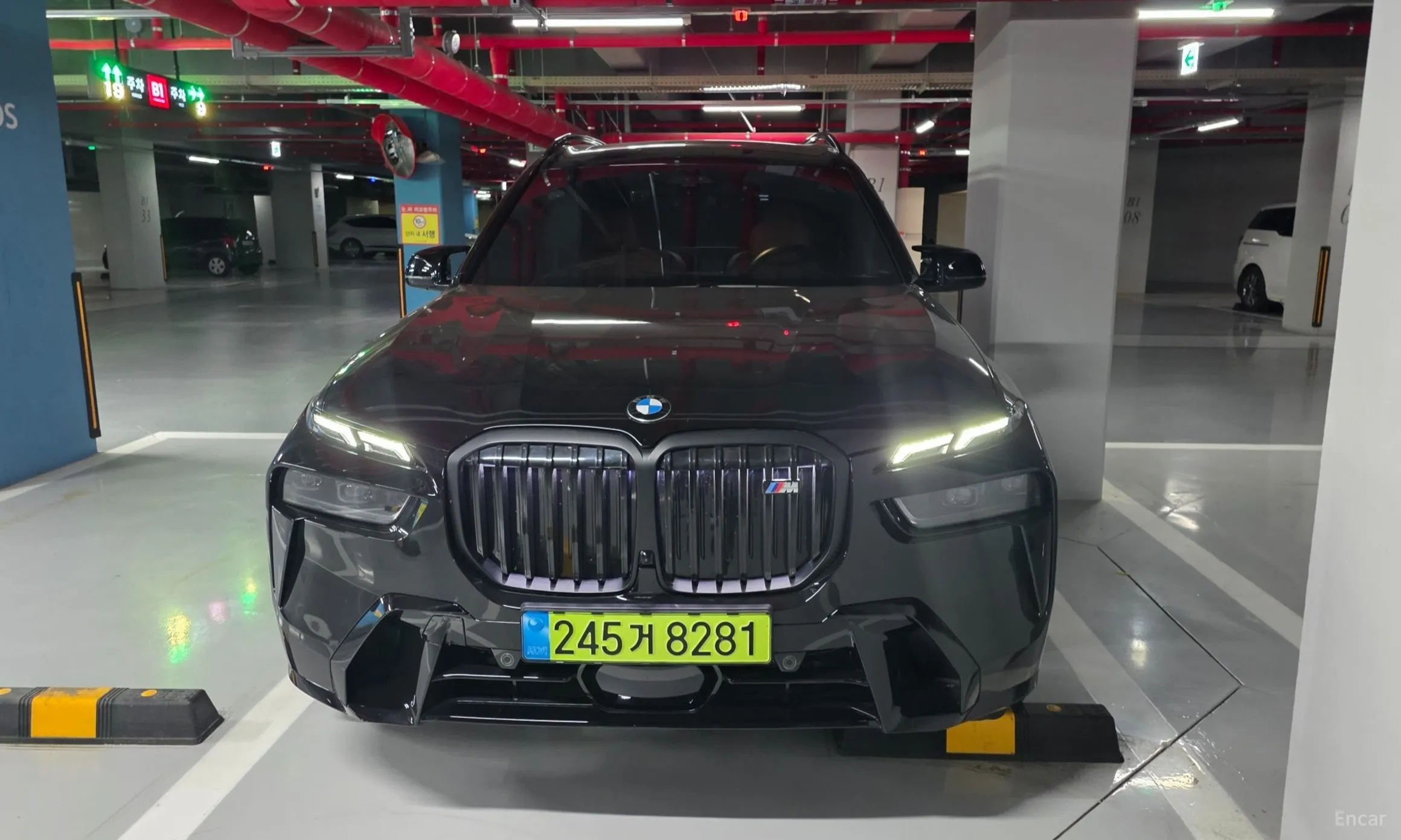 BMW X7 (G07) превью 9