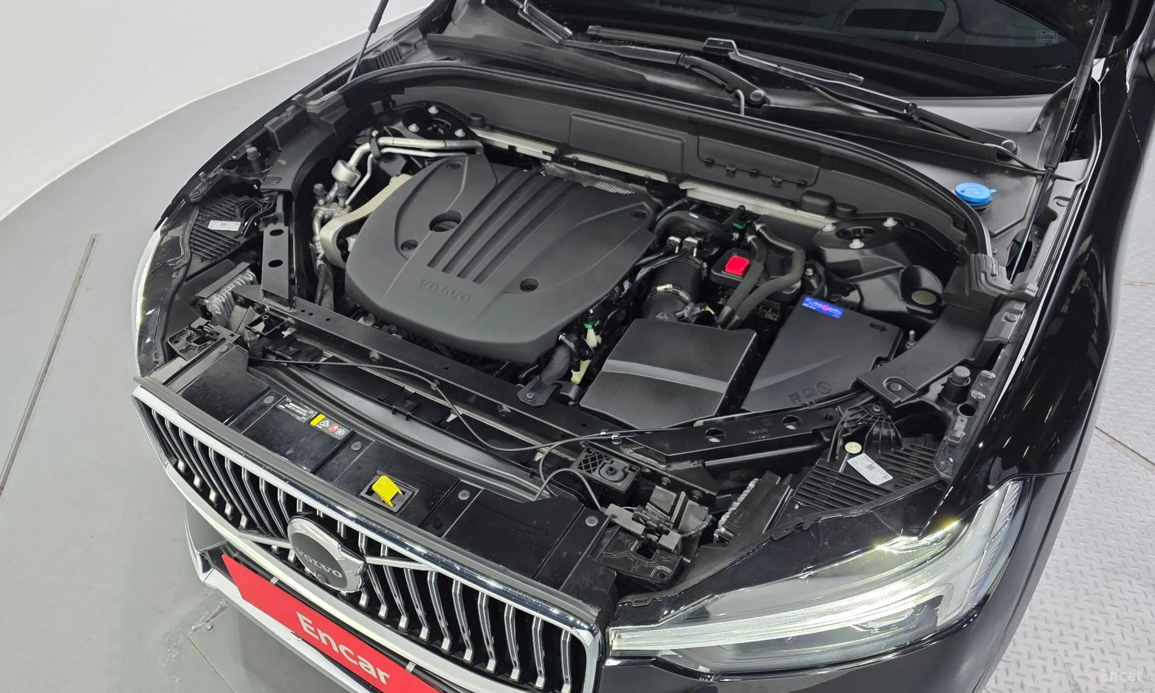 Volvo XC60 Gen 2 превью 6