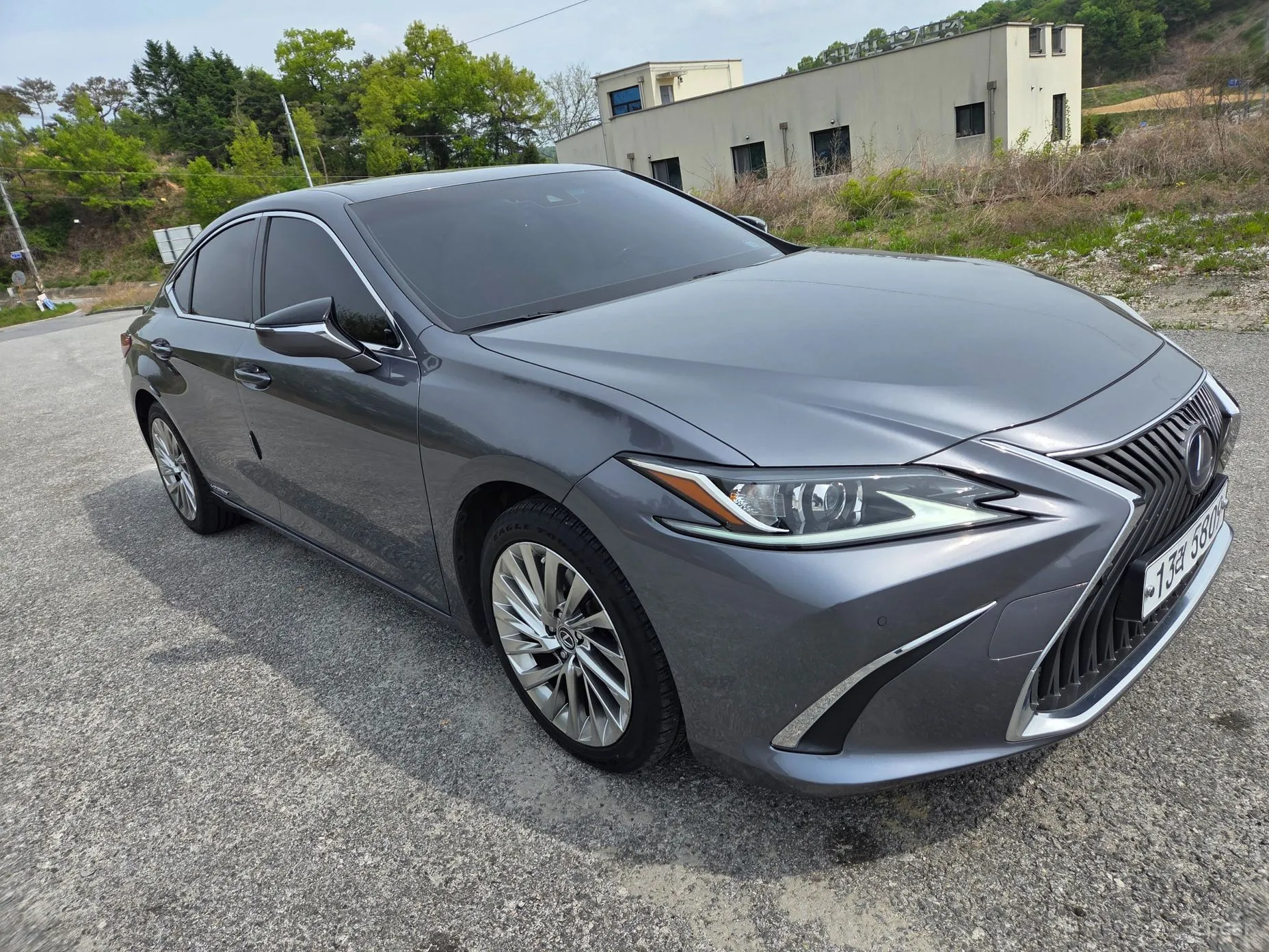 Lexus ES300h 7th Generation