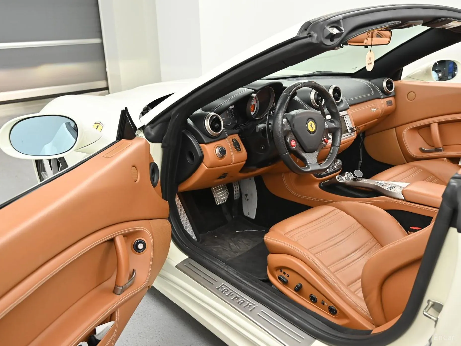 Ferrari California превью 11