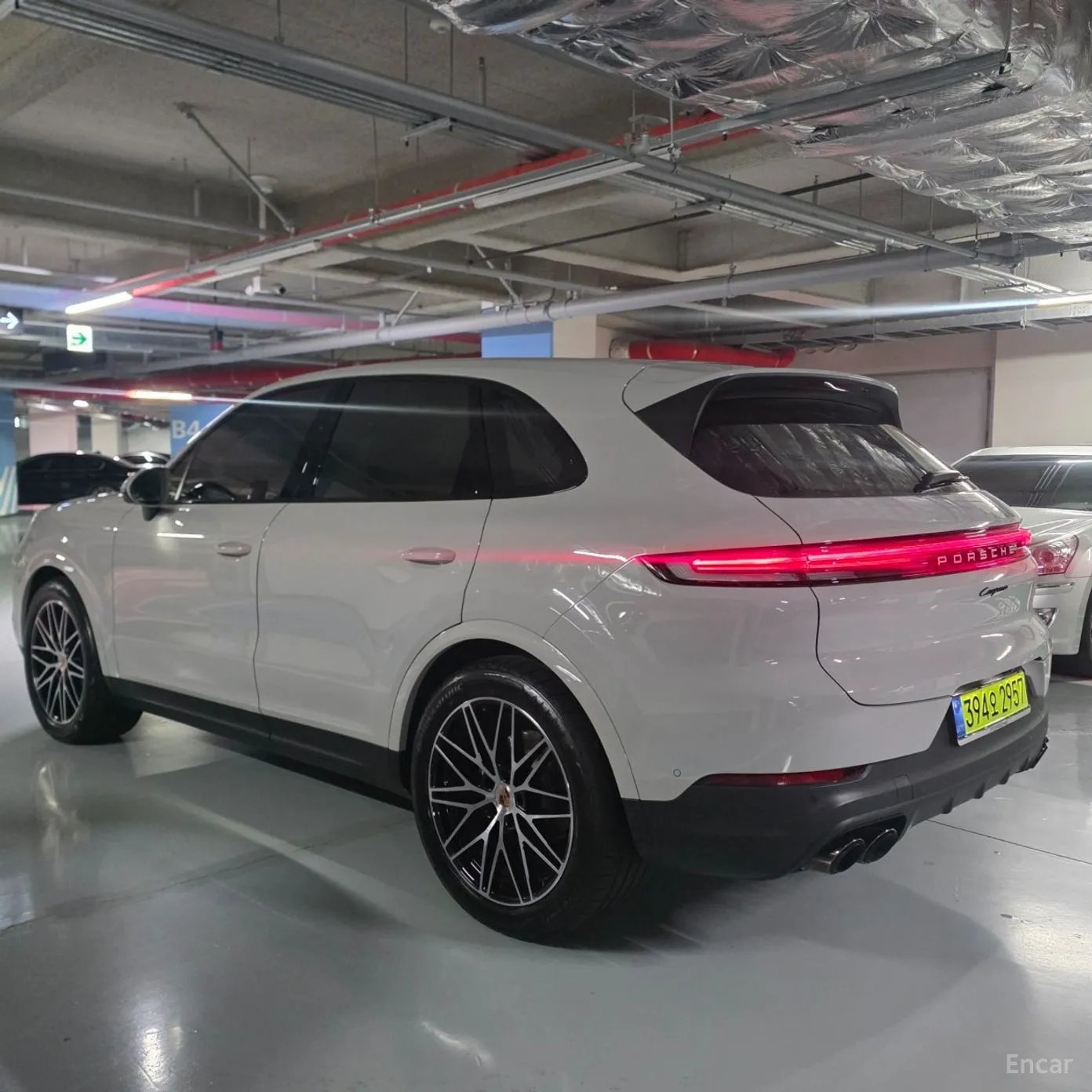 Porsche Cayenne (PO536) превью 6