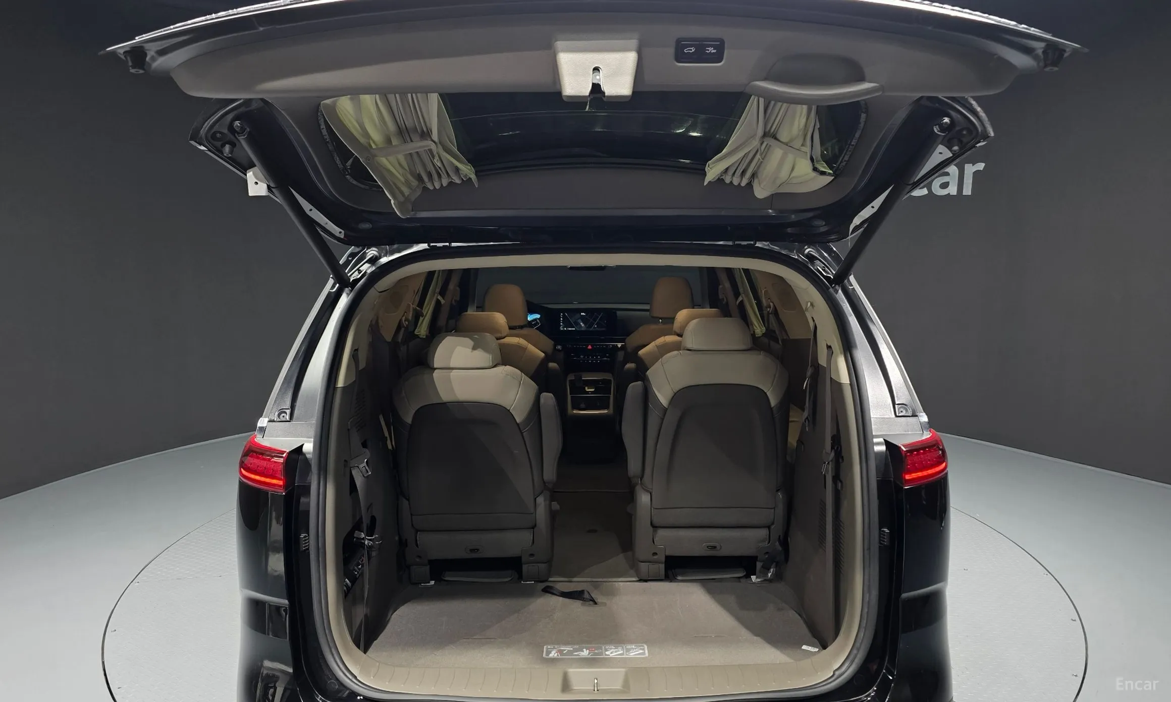 Kia Carnival Gen 4 превью 20